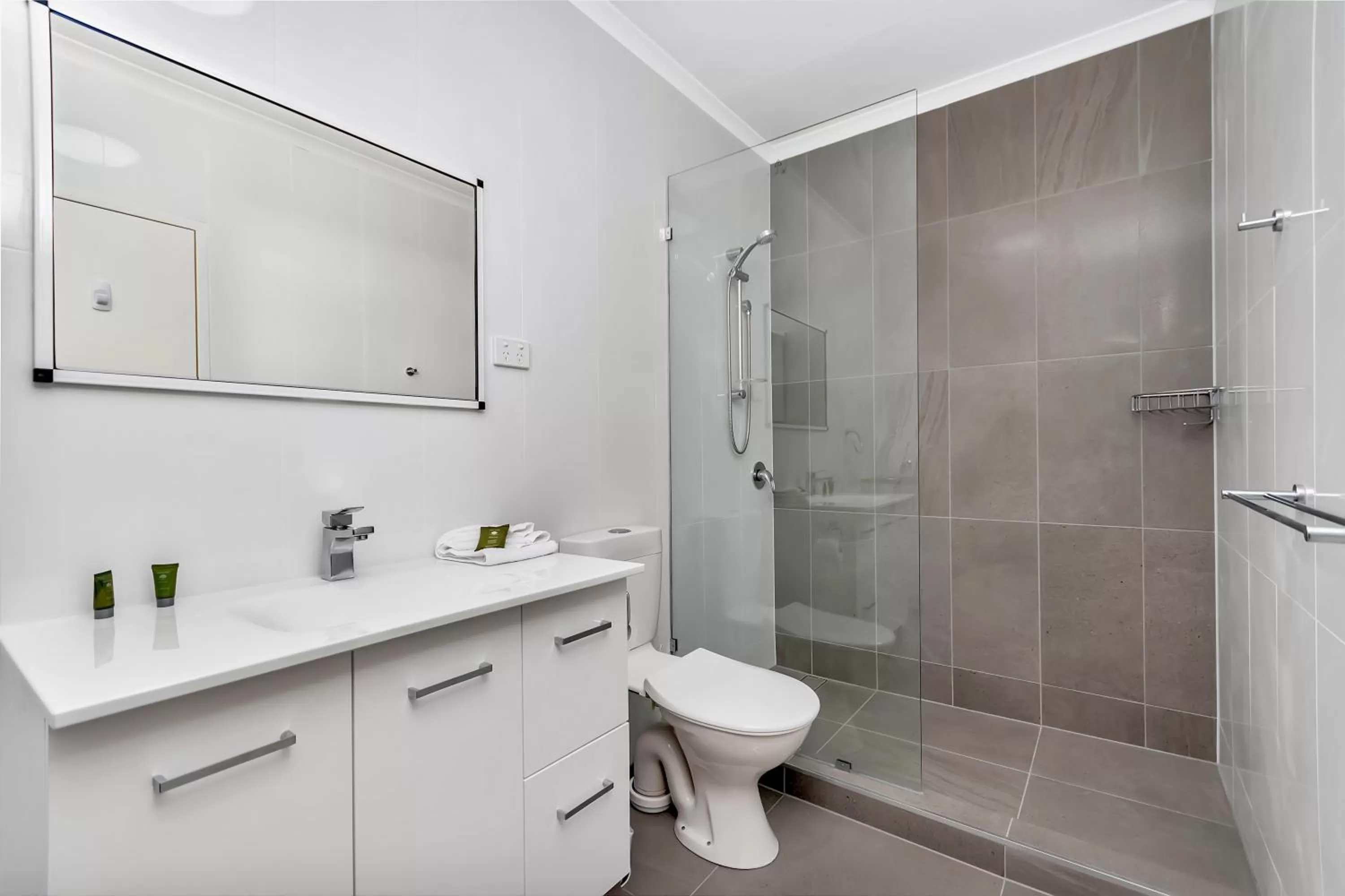 Photo of the whole room, Bathroom in TiTree Village Holiday Apartments