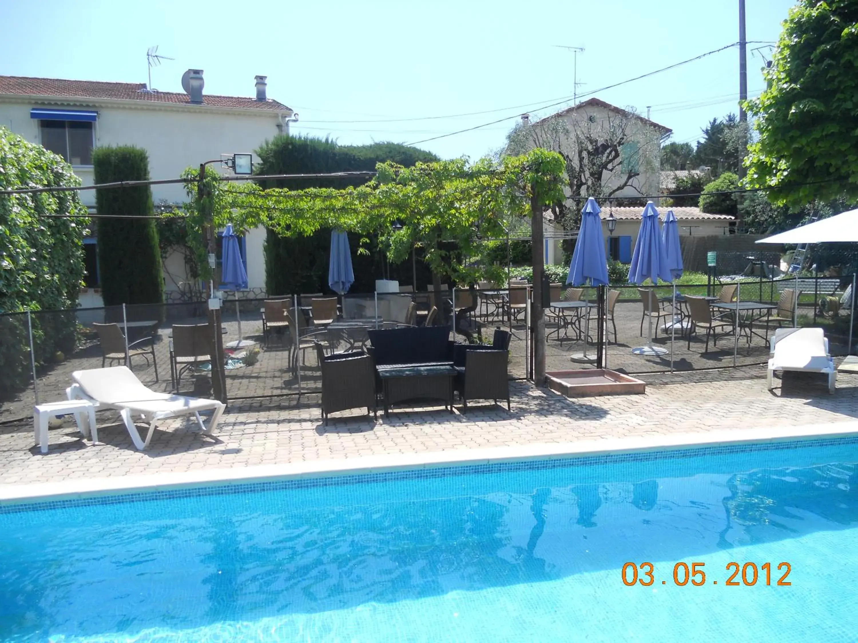 Swimming Pool in Logis Hotel des Cayrons