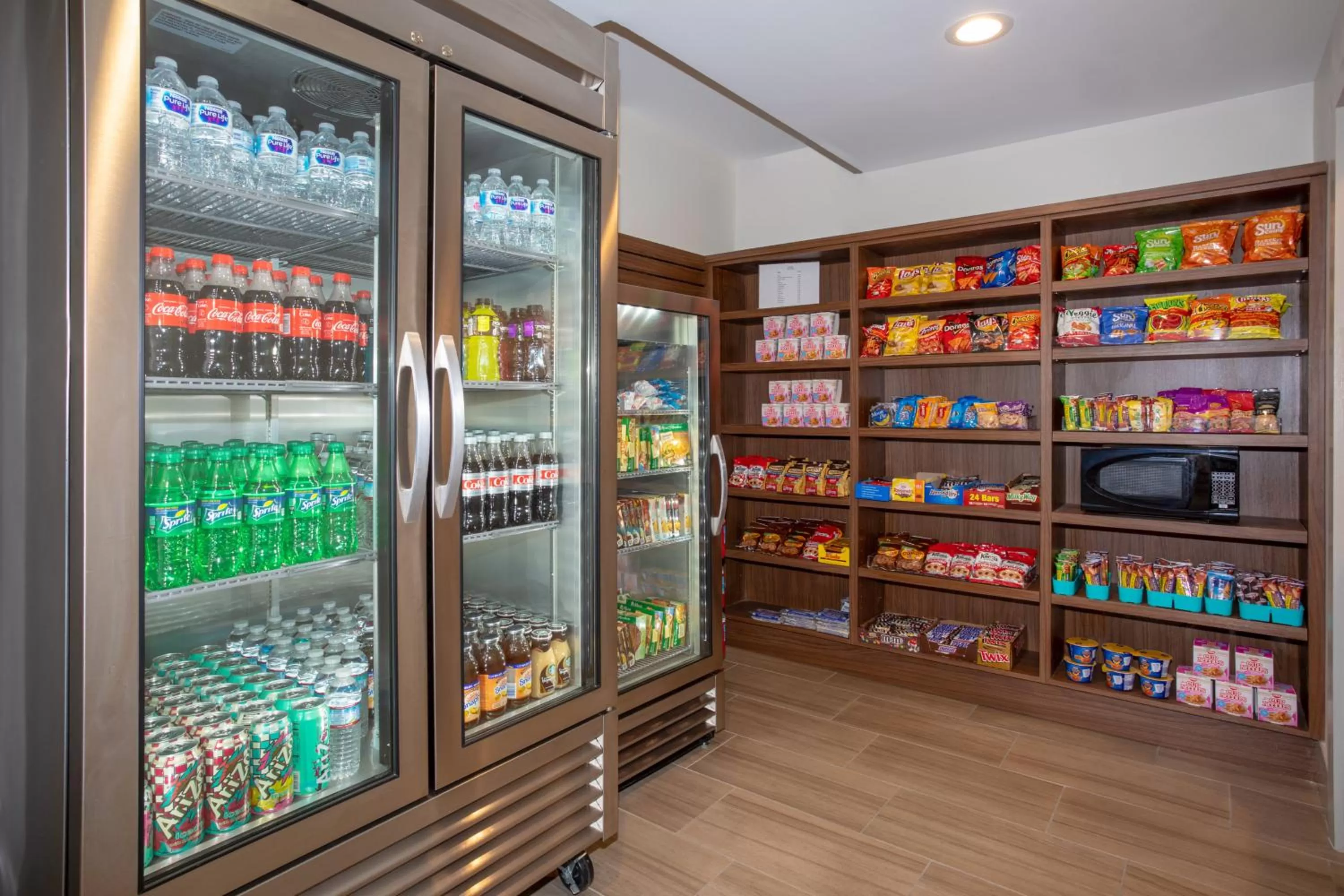 Food and drinks, Supermarket/Shops in Sleep Inn & Suites Tempe ASU Campus