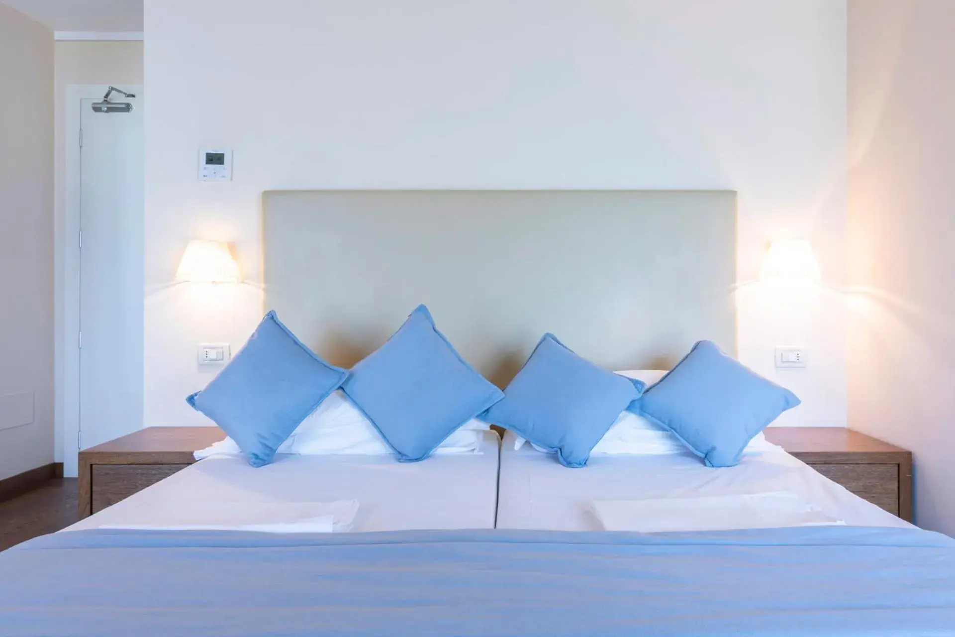 Bed in Hotel Baia D'Oro