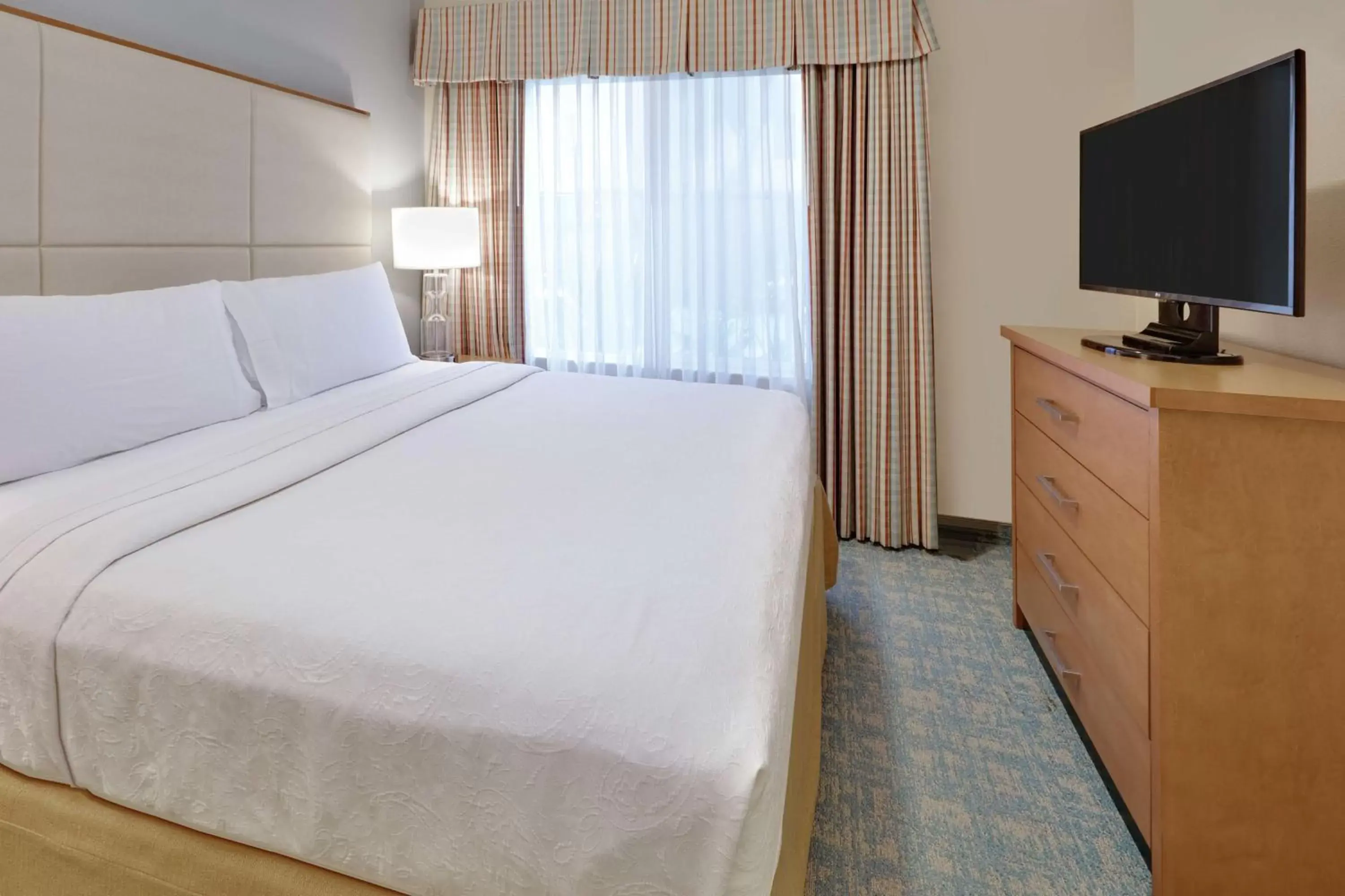 Bedroom, Bed in Homewood Suites by Hilton San Diego-Del Mar
