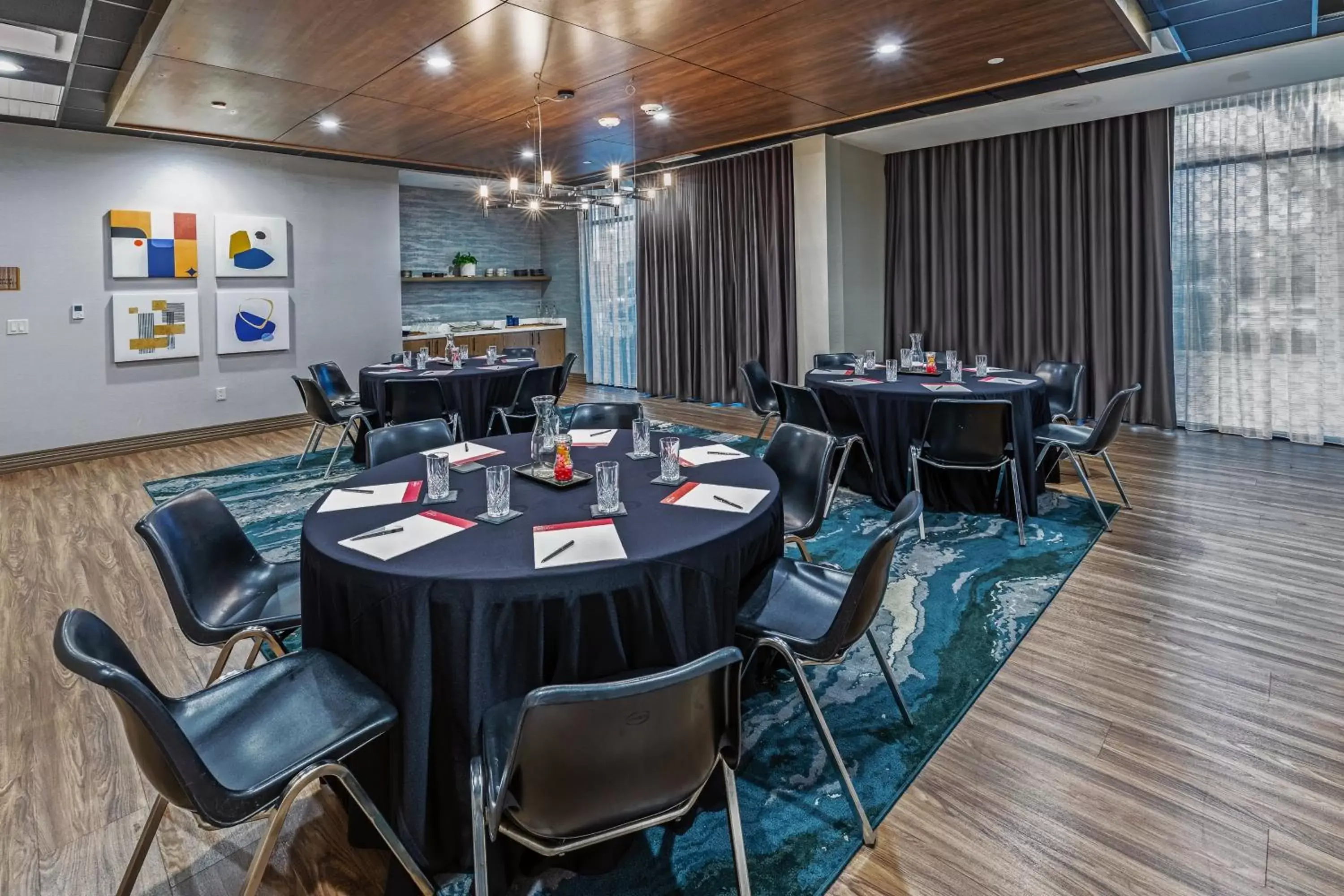 Meeting/conference room in Hotel Indigo Spring - Woodlands Area, an IHG Hotel