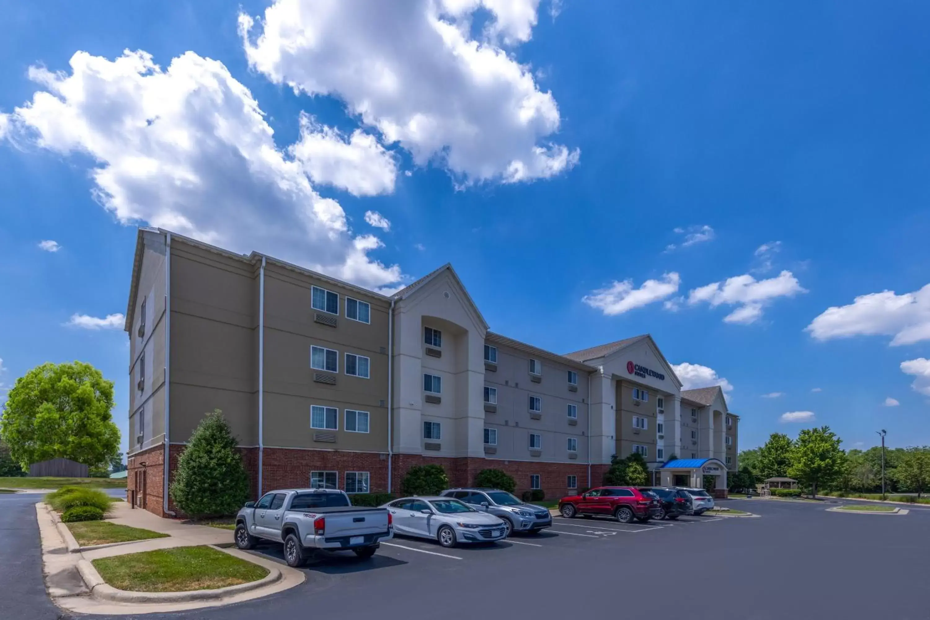 Property building in Candlewood Suites Springfield-Medical District by IHG Property building in Candlewood Suites Springfield-Medical District by IHG