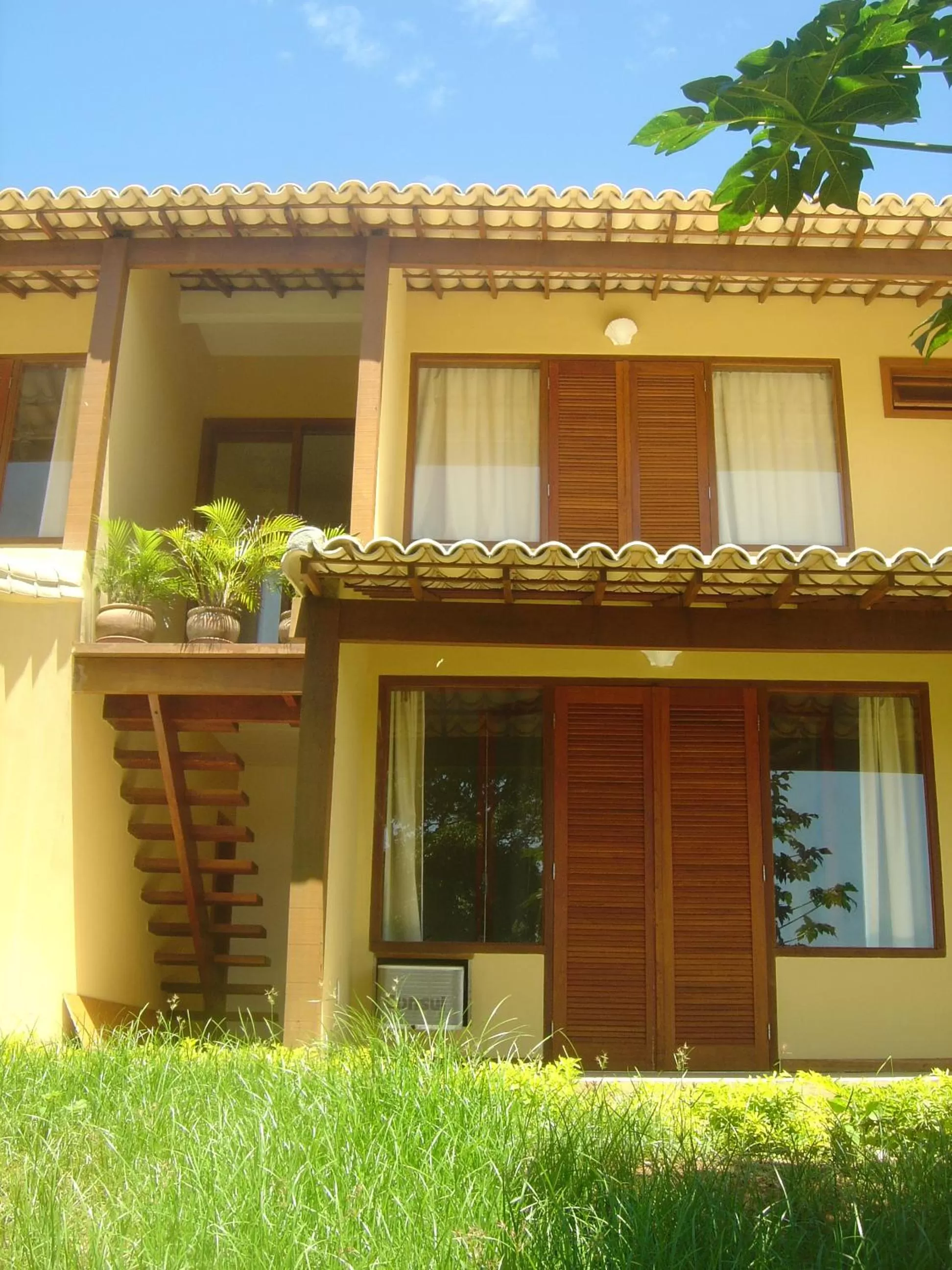 Facade/entrance in Praia da Ferradurinha Guest House