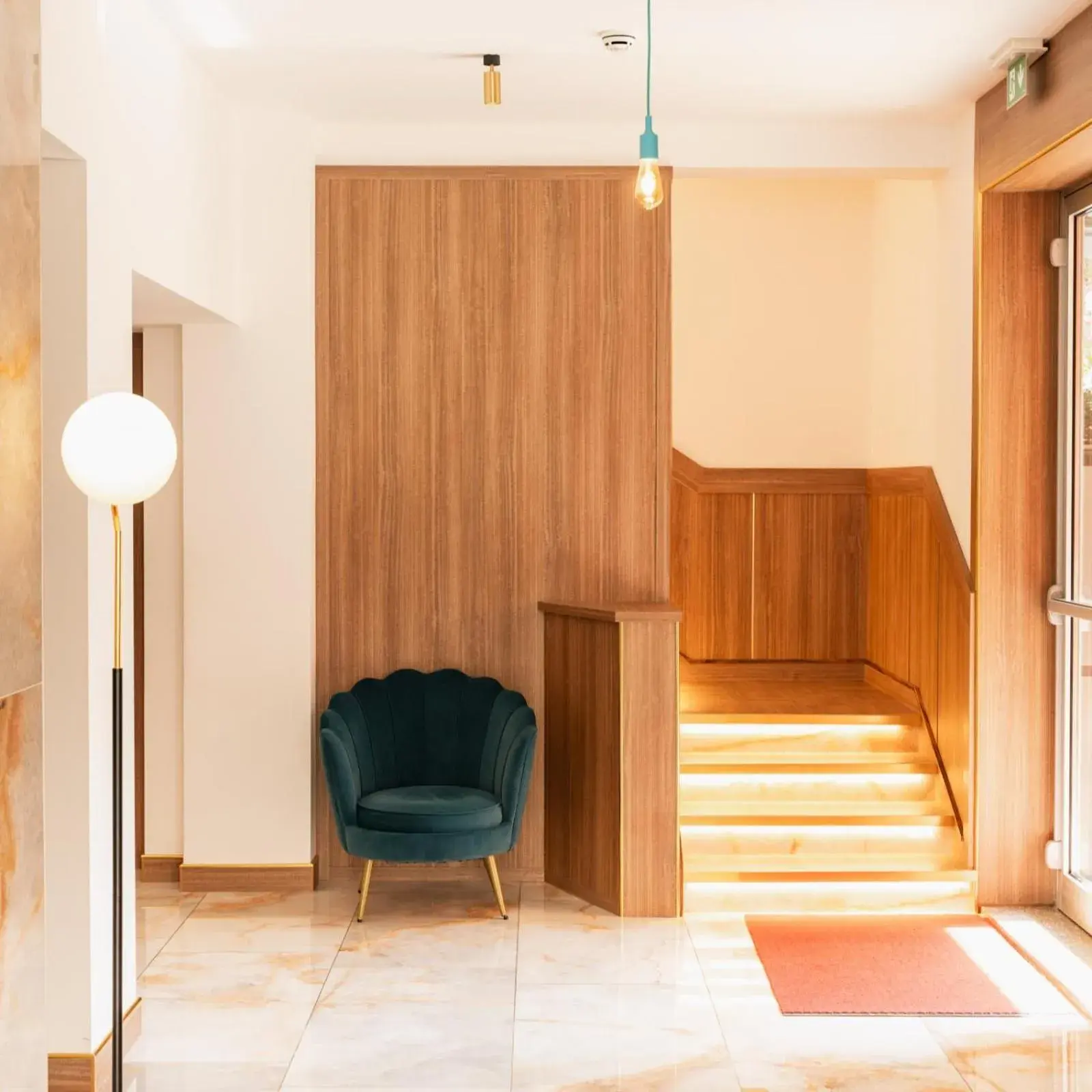 Seating Area in Hotel Piccadilly