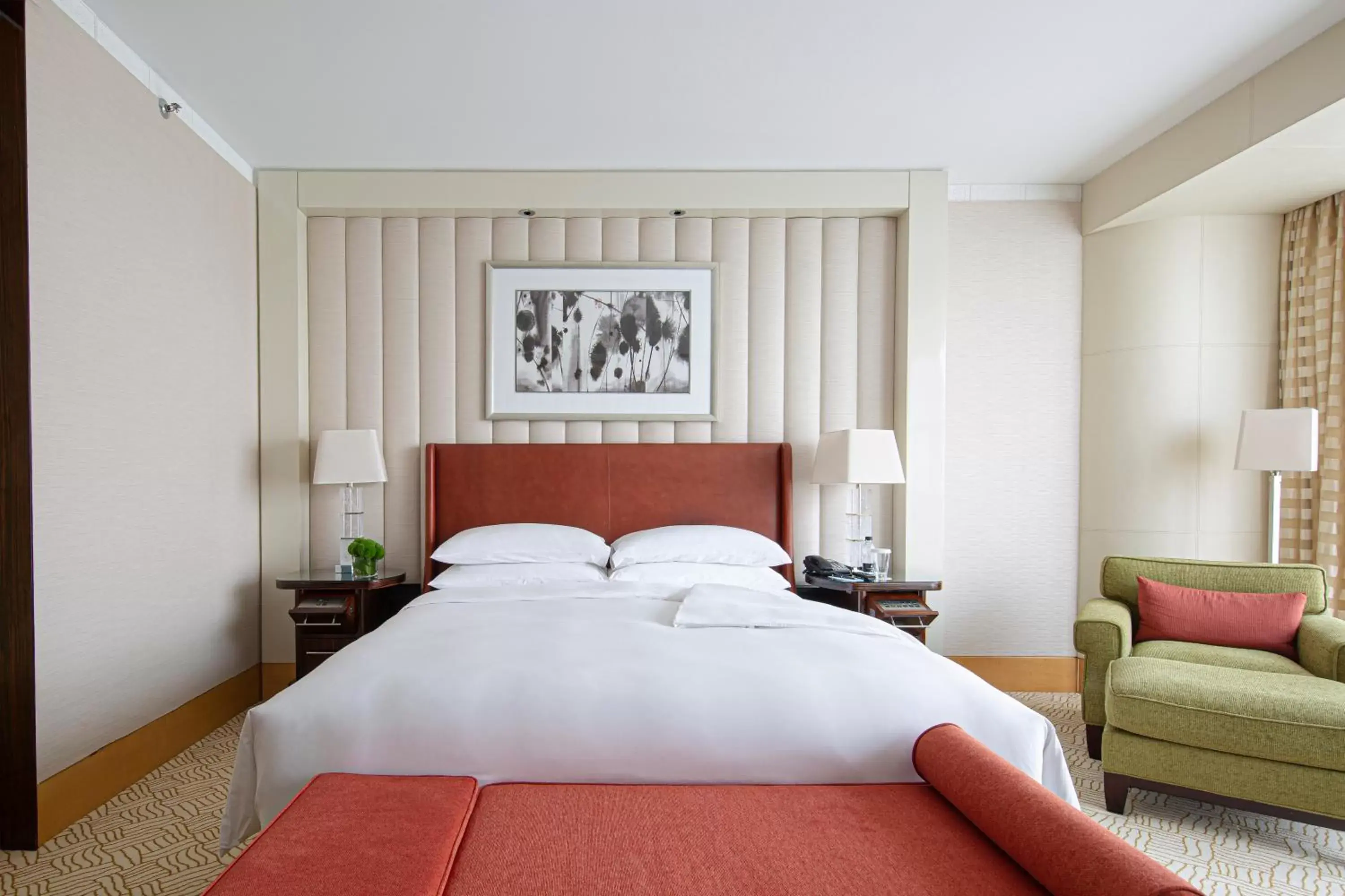 Bedroom, Bed in The Ritz-Carlton Beijing, Financial Street