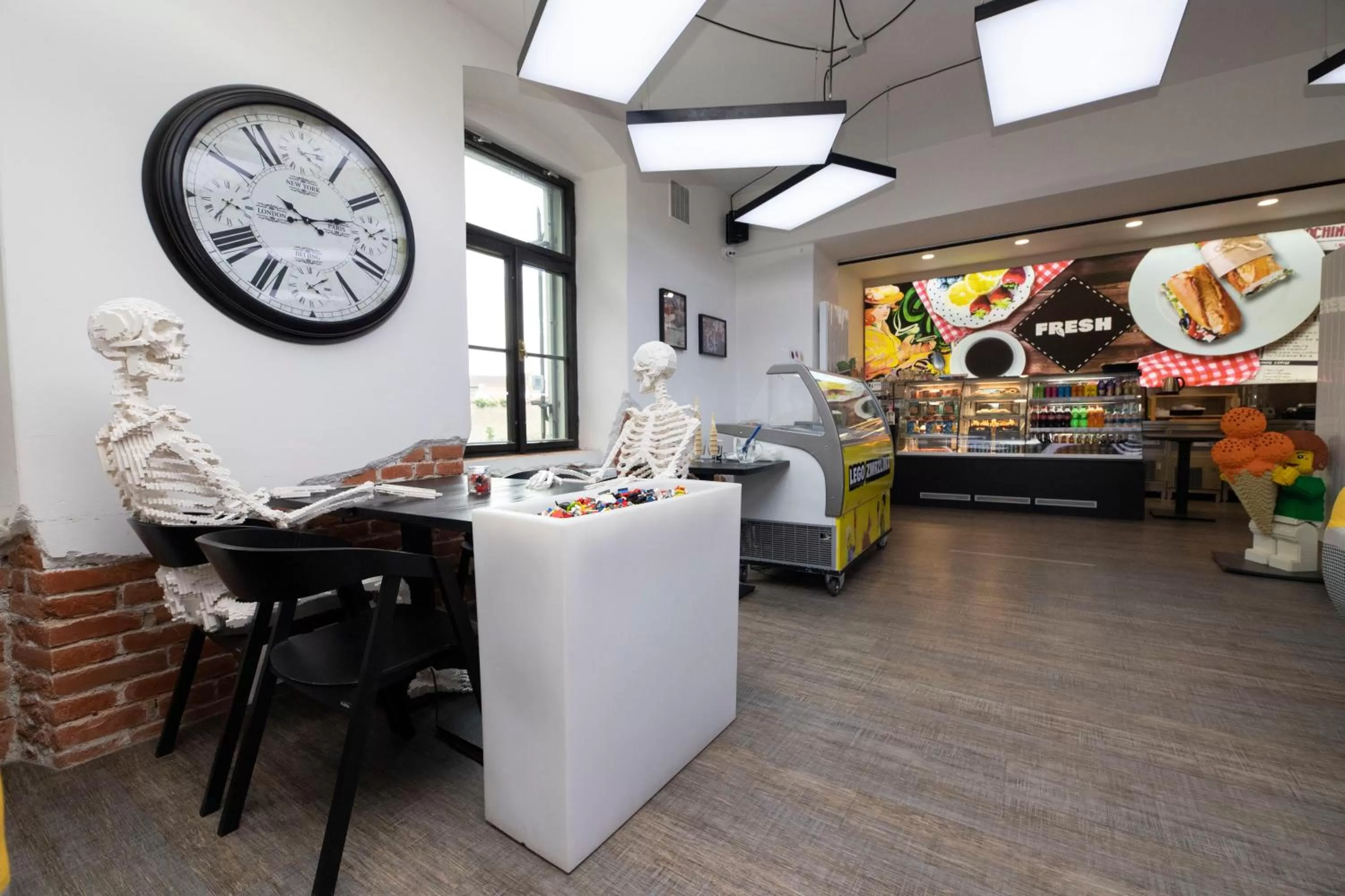 Hotel a Museum of Bricks