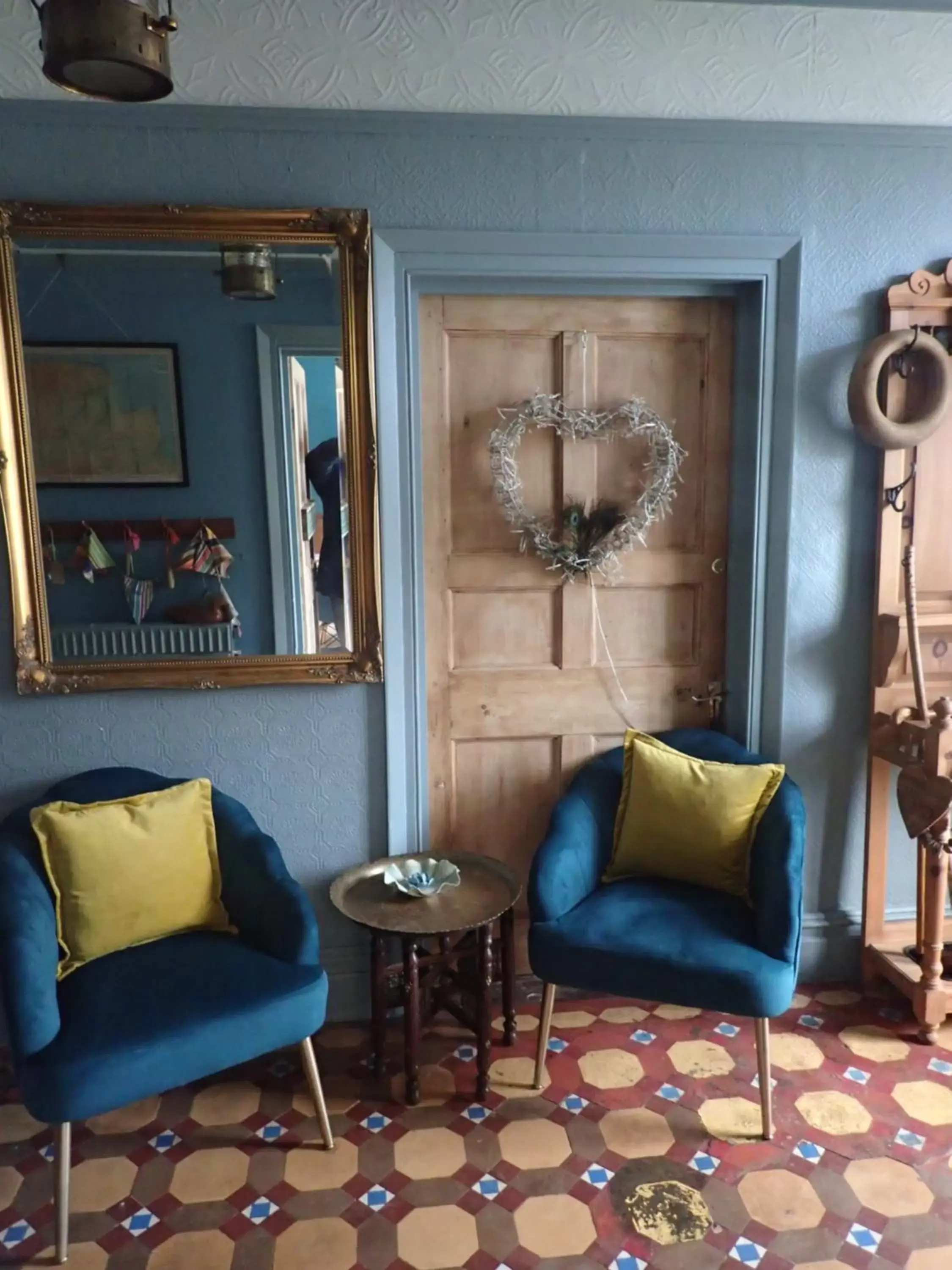 Lobby or reception, Seating Area in Newberry Beach lodge