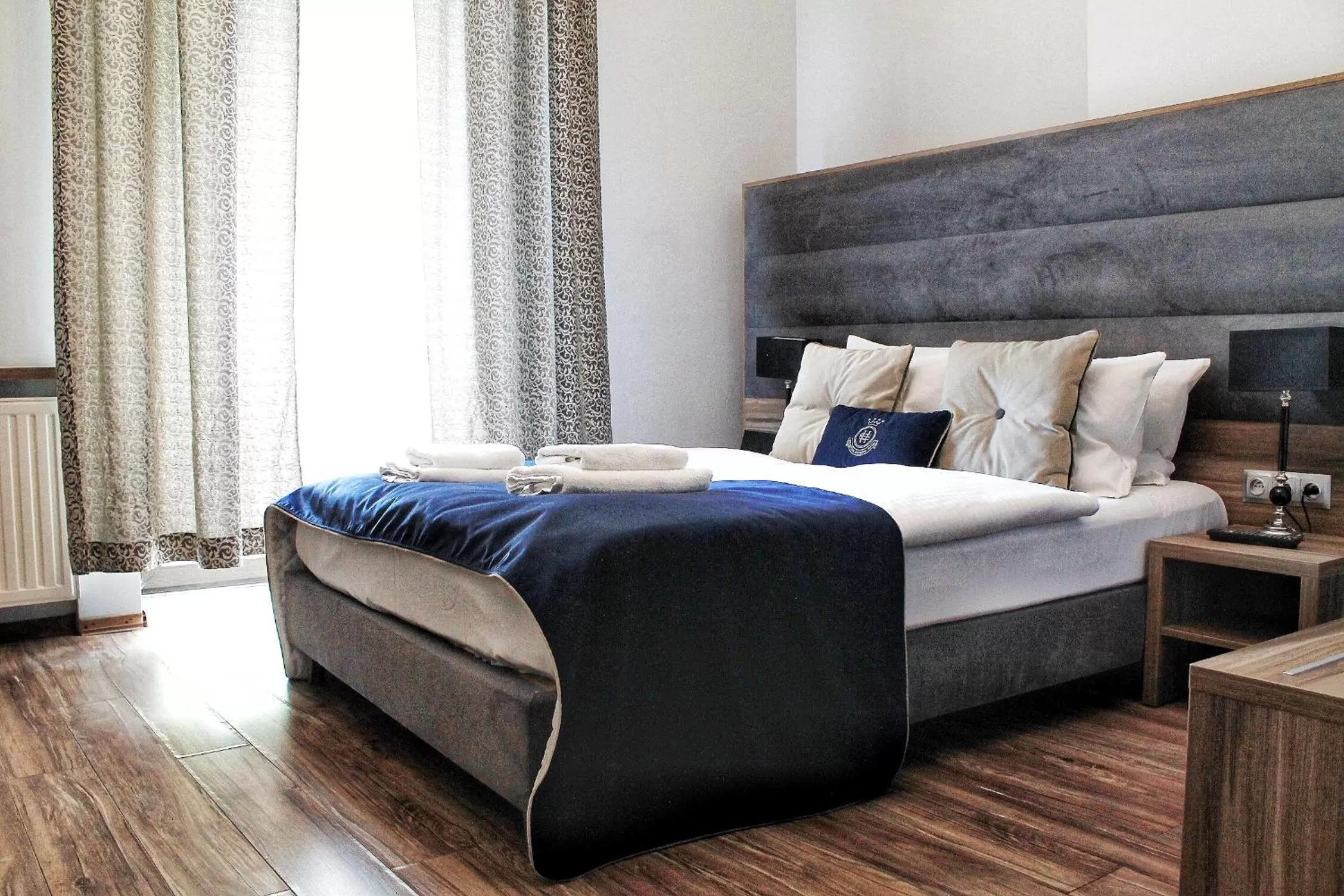 Bed in Nobilton Hotel