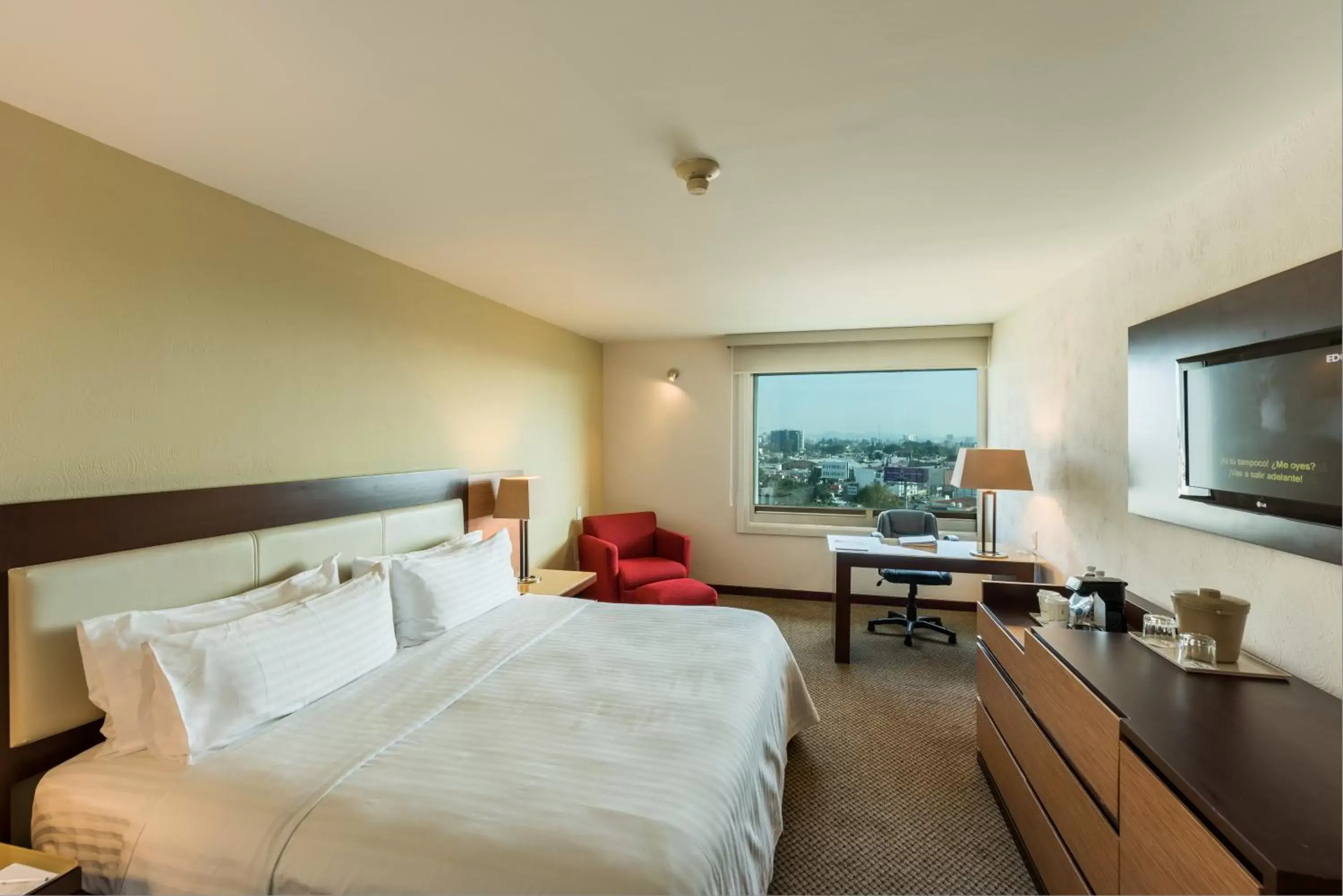 Photo of the whole room in Holiday Inn Guadalajara Select, an IHG Hotel