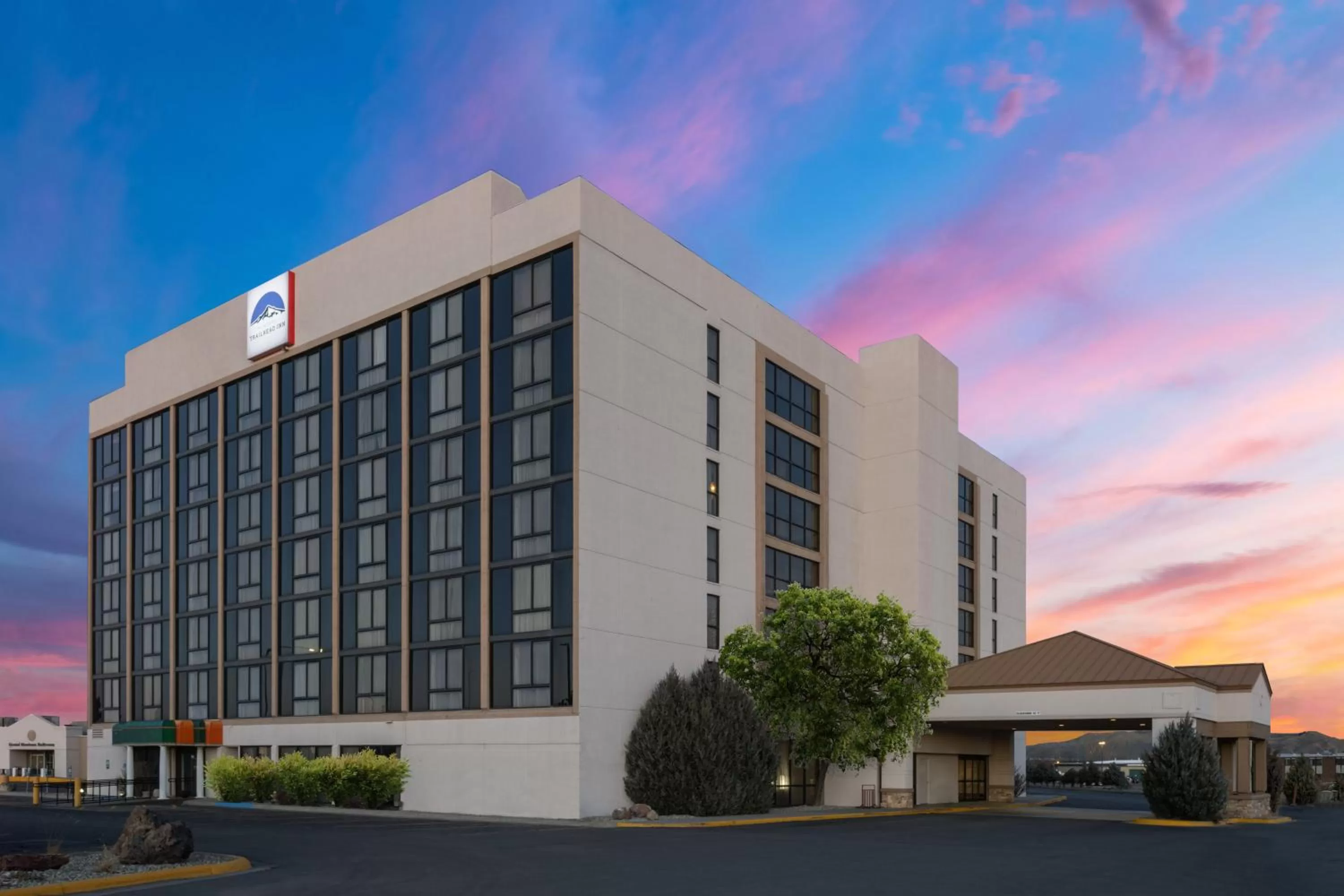 Property building in Montana Trailhead Inn