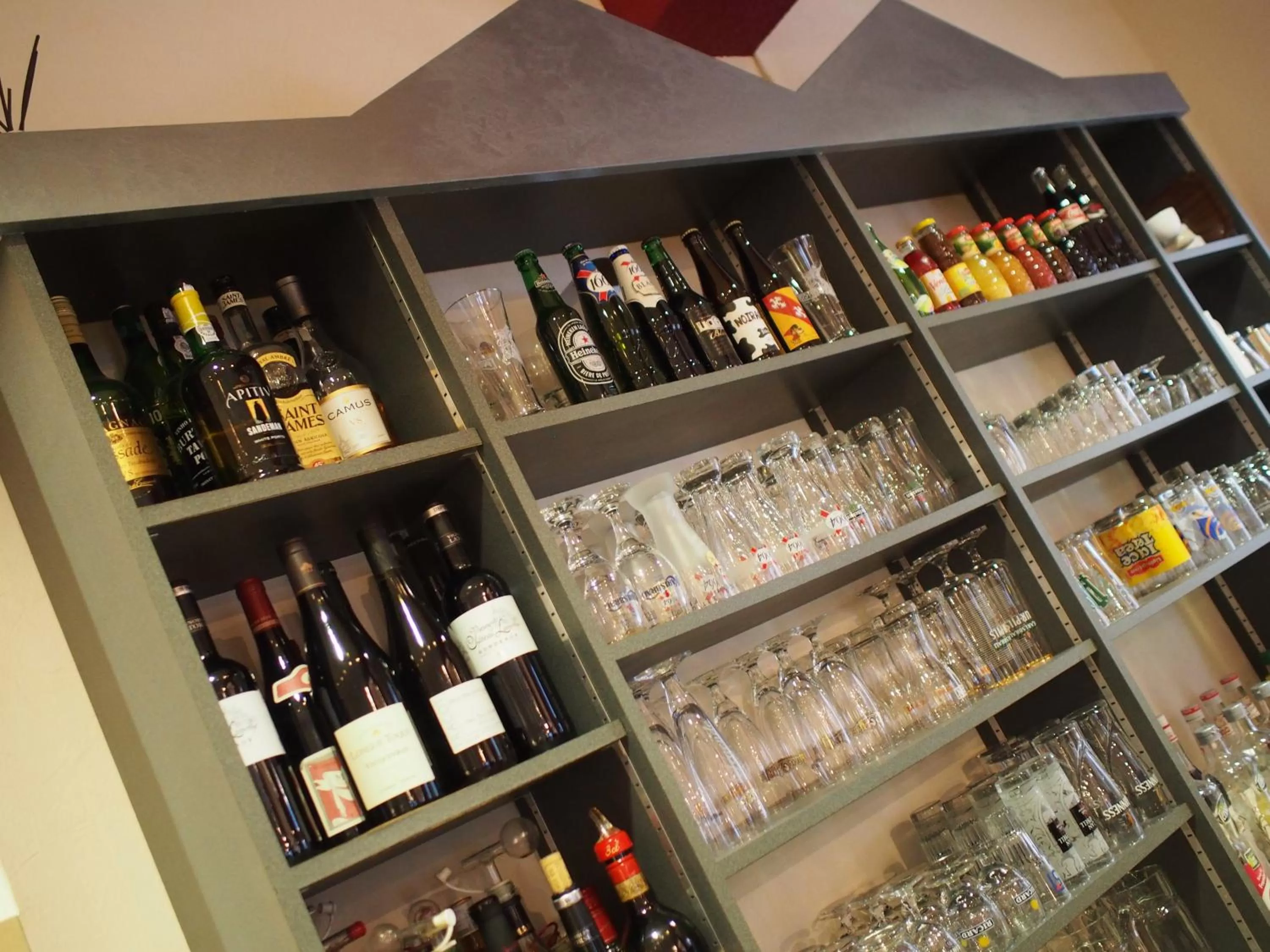 Lounge or bar in Hôtel et Restaurant Aster, Saint-Avold Nord