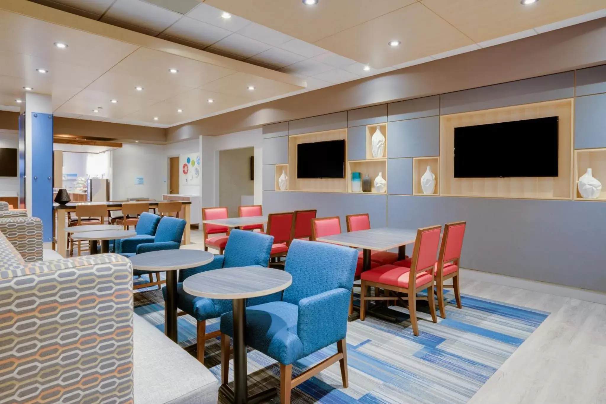 Breakfast, Restaurant/Places to Eat in Holiday Inn Express & Suites Ft. Washington - Philadelphia, an IHG Hotel