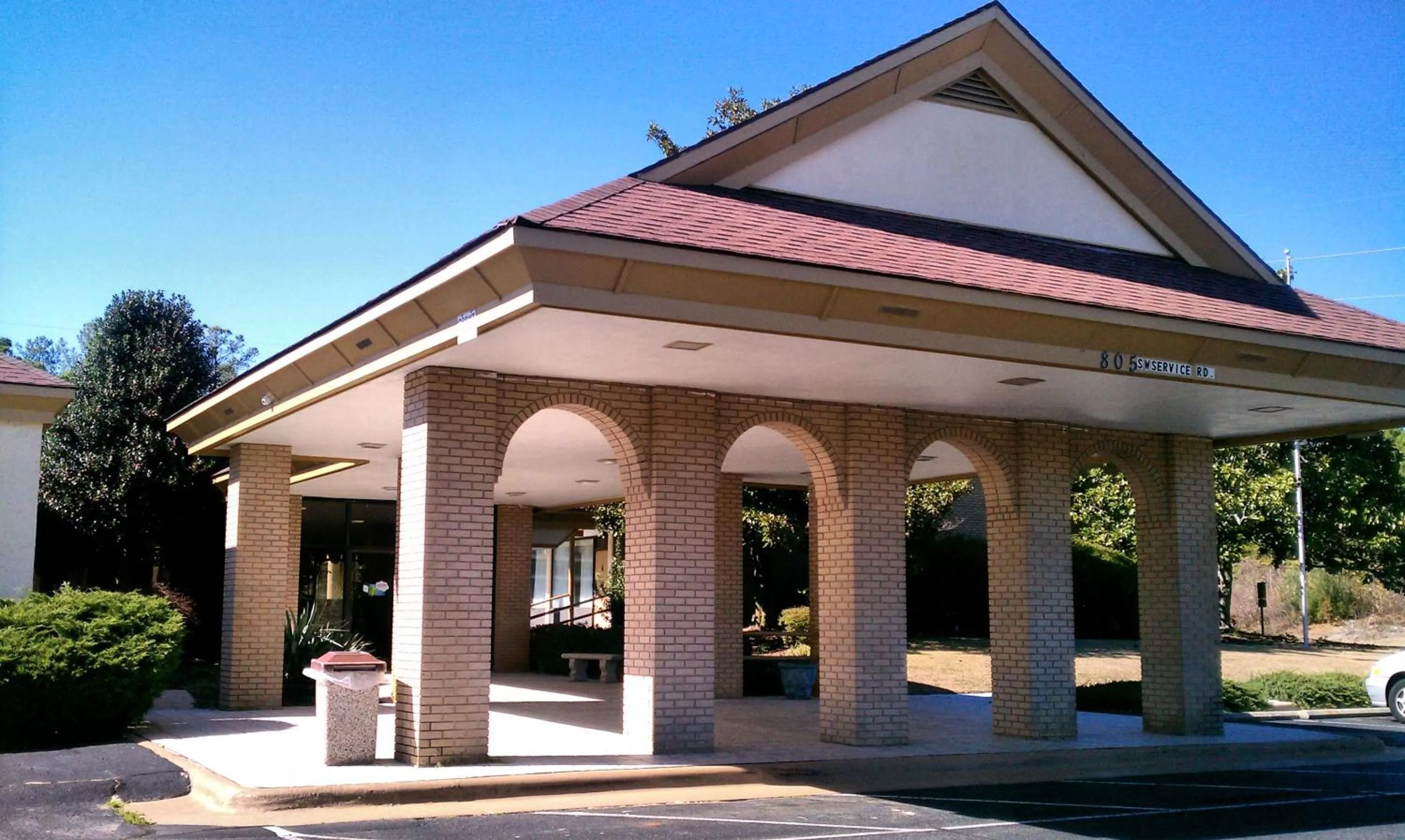 Facade/entrance in Days Inn & Conf Center by Wyndham Southern Pines Pinehurst