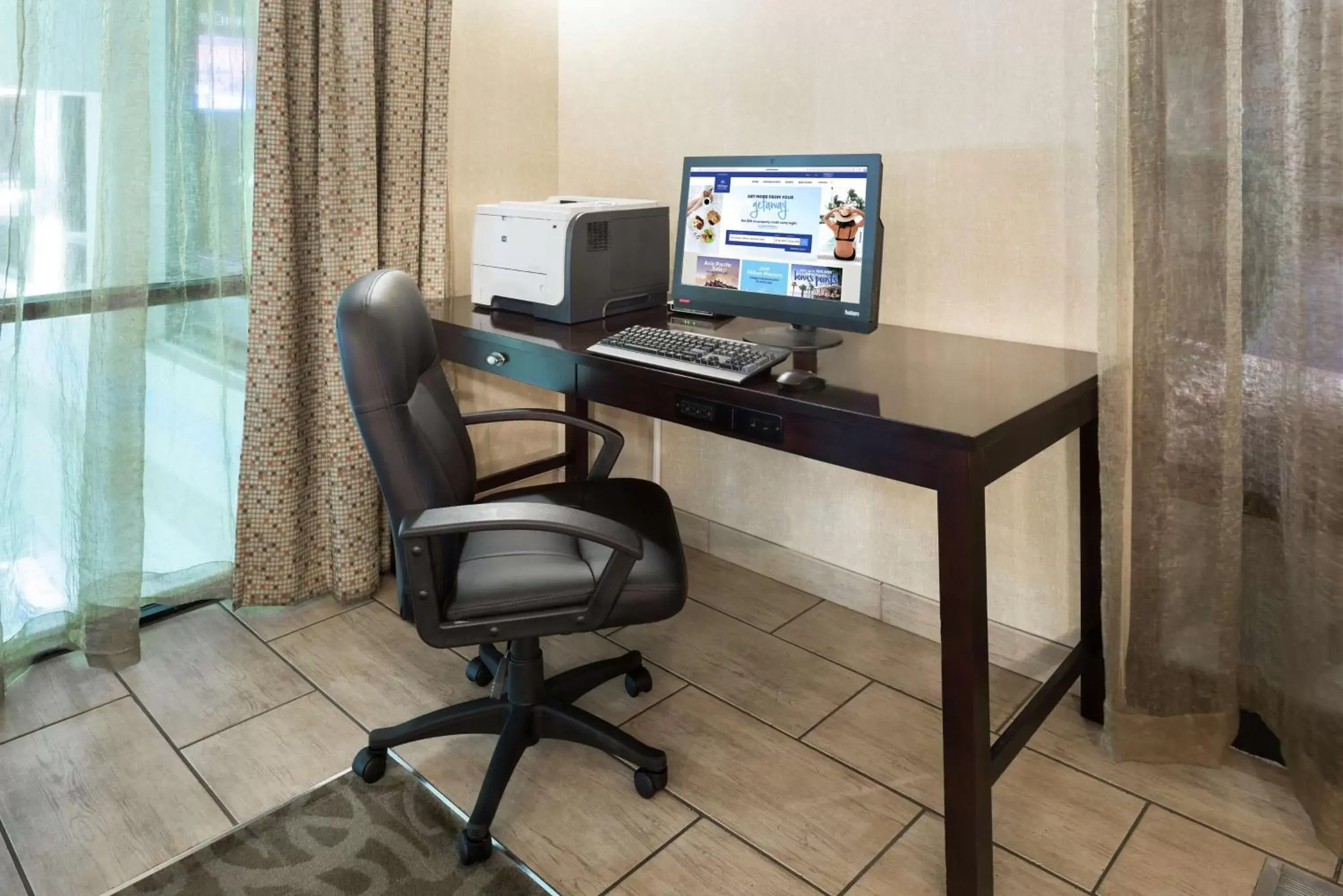 Business facilities in Hampton Inn Branson on the Strip