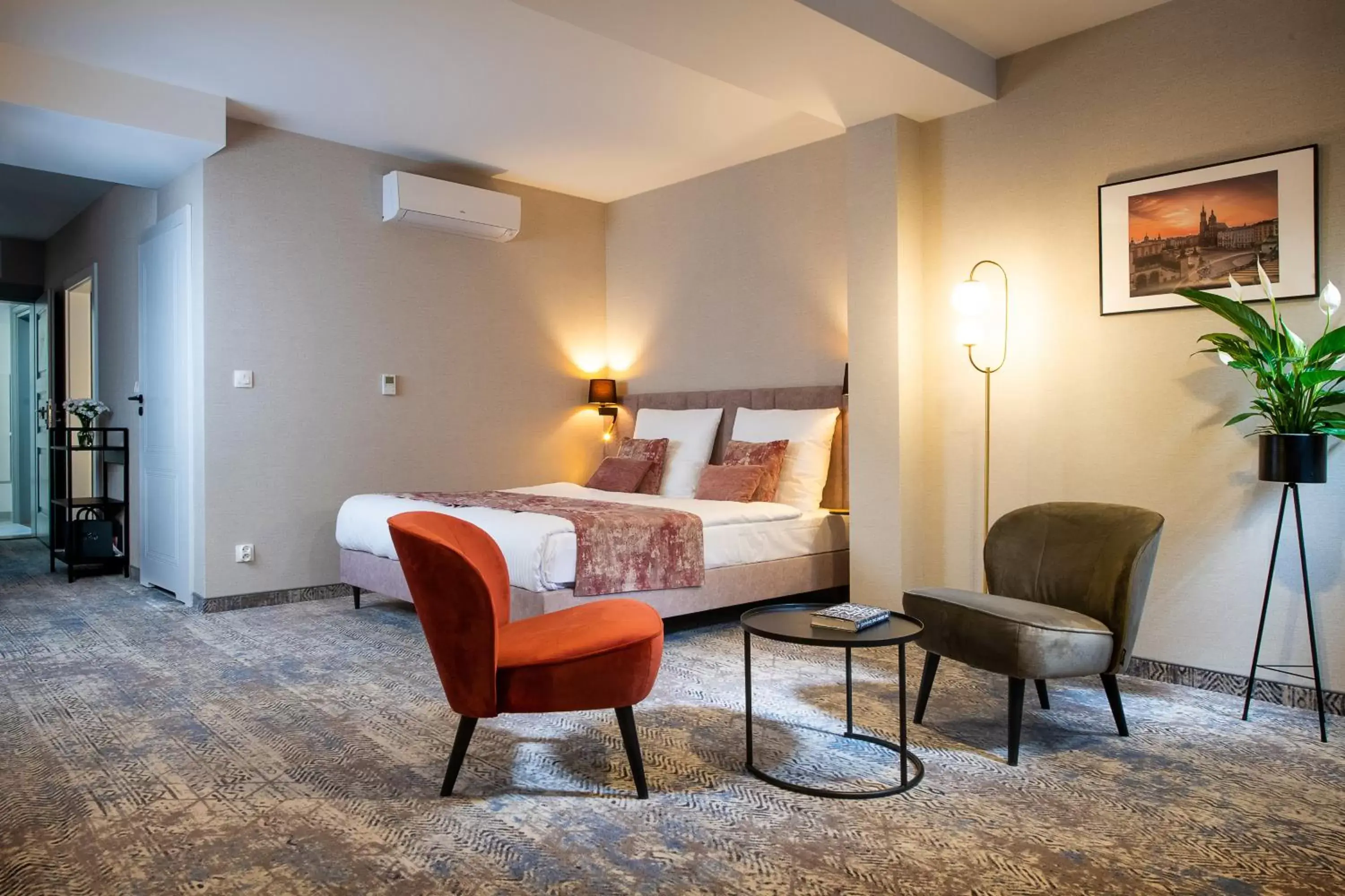 Bed in MR67 Mayera Rapaporta Bed in MR67 Mayera Rapaporta