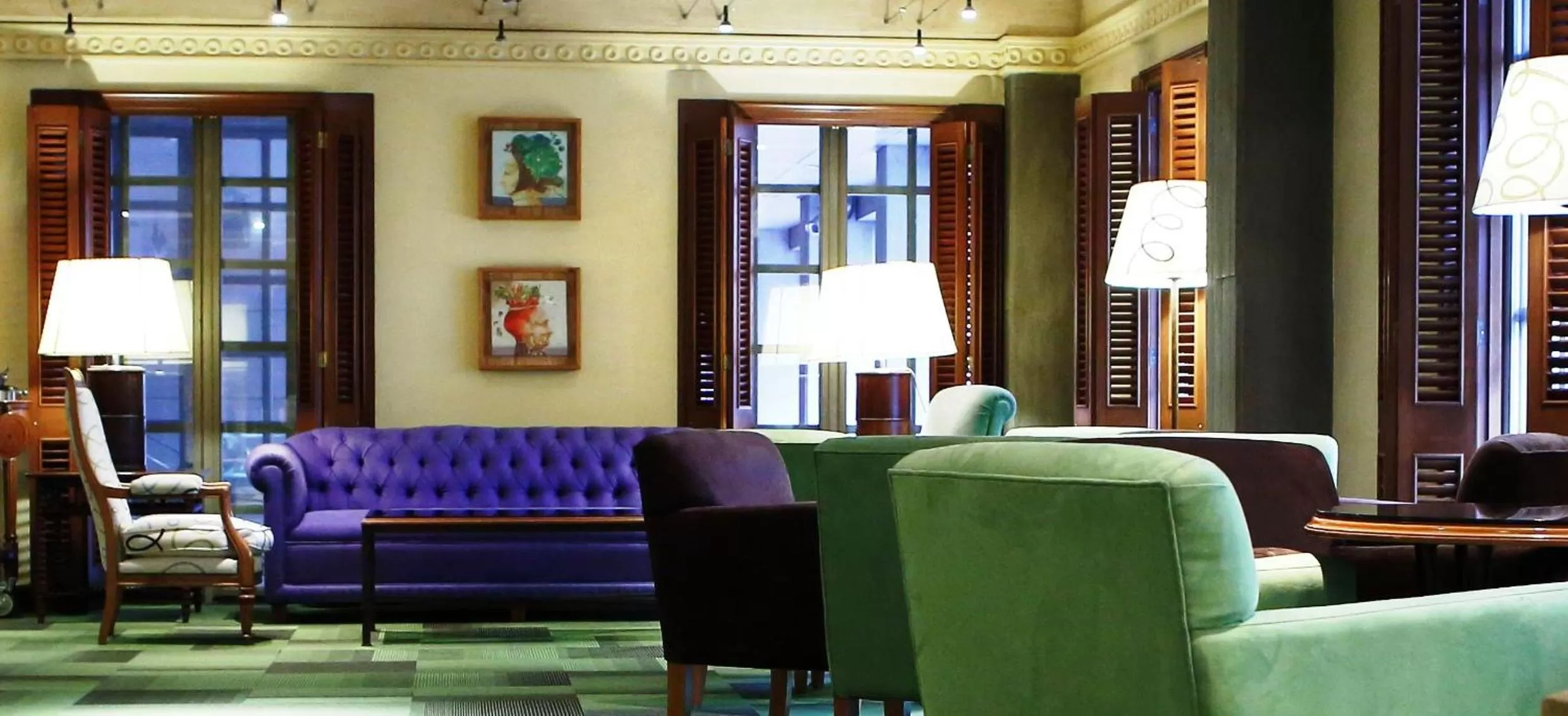 Lounge or bar in Hotel Palafox