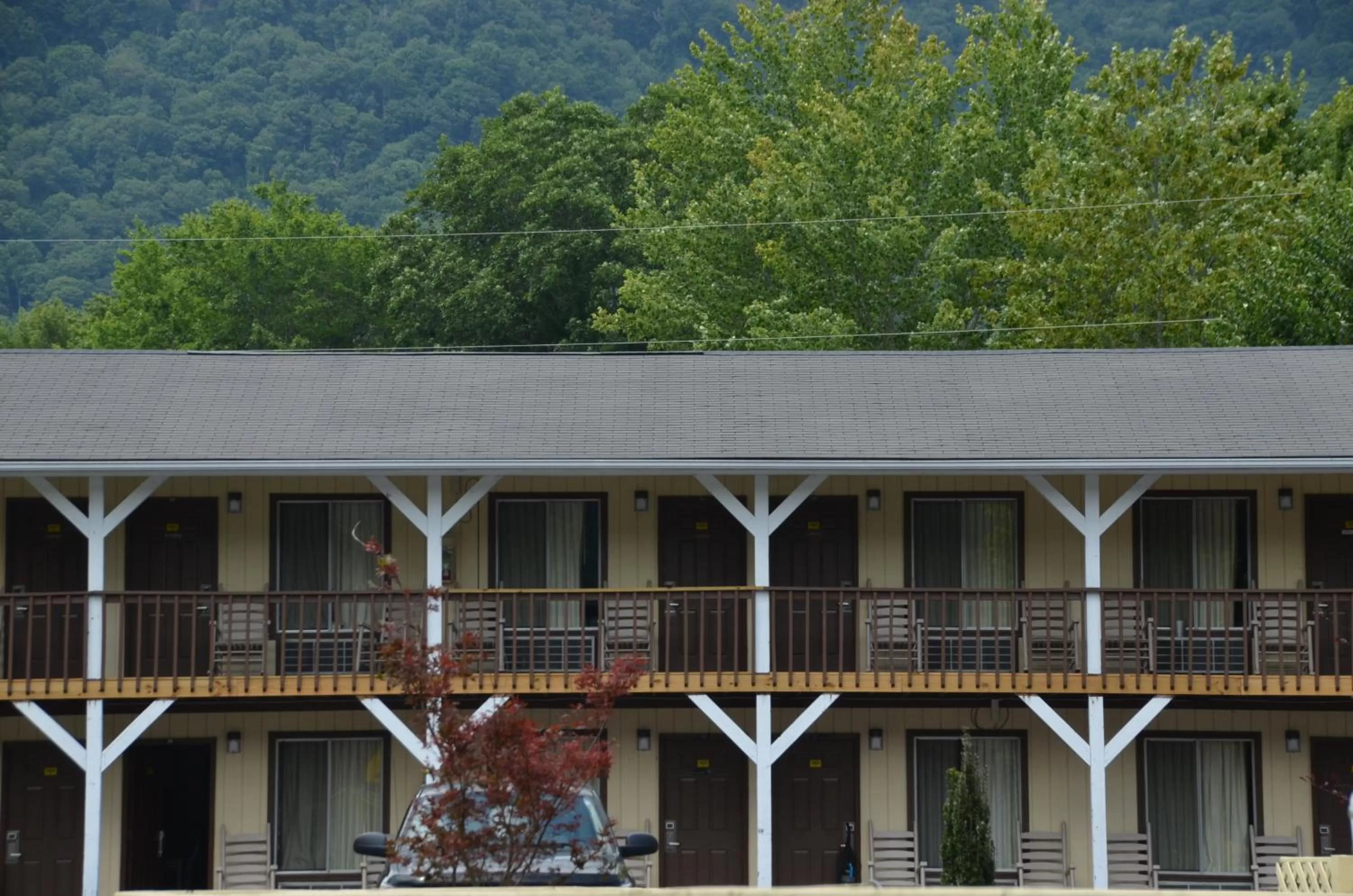 Property building in Travelowes Motel - Maggie Valley