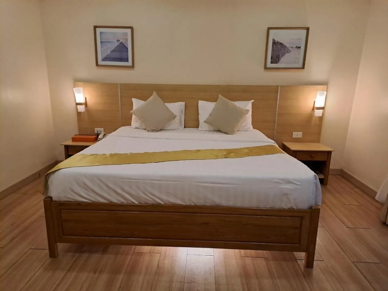 Bedroom, Bed in PM Lake Mabprachan Pattaya