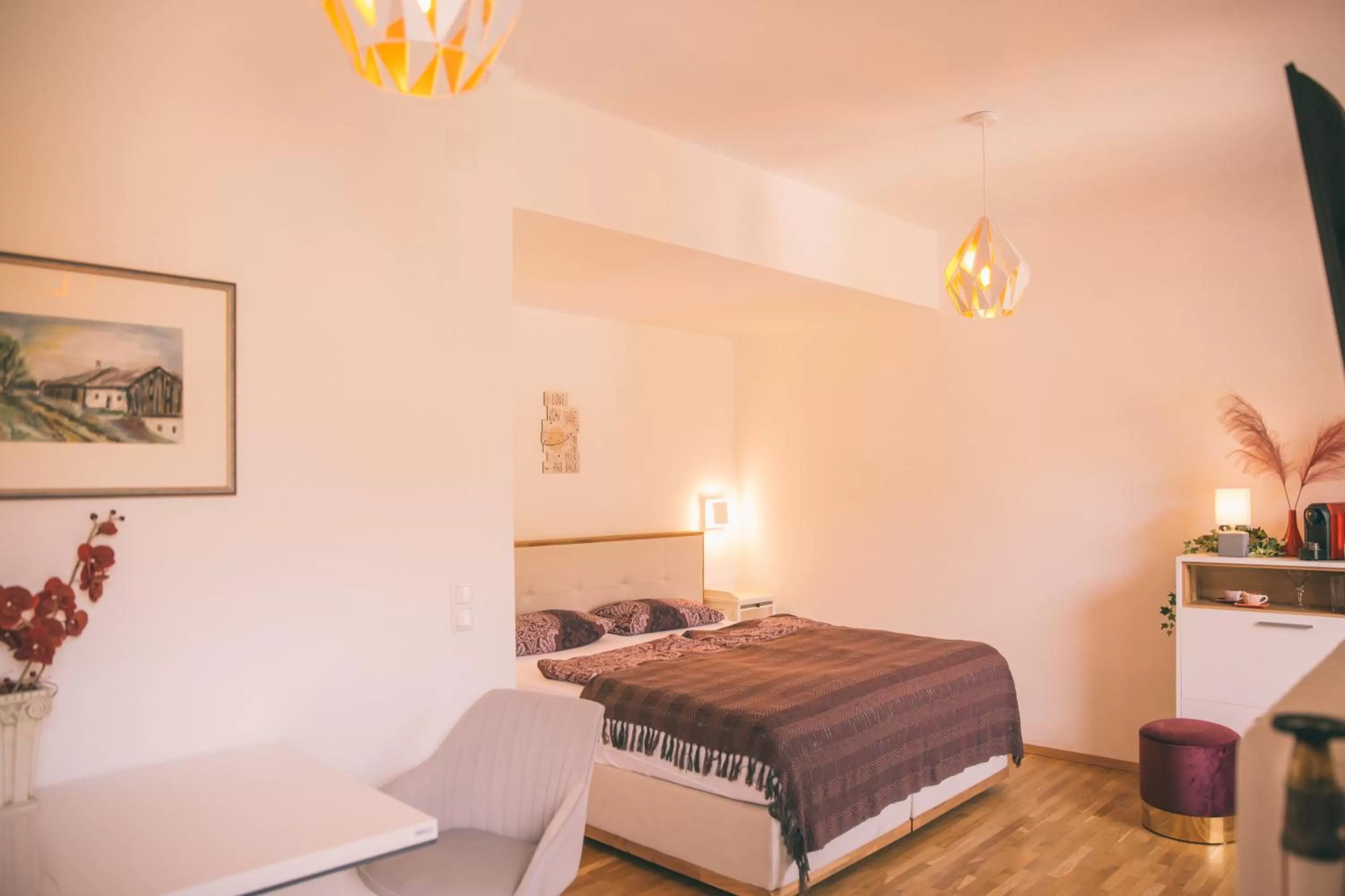 Photo of the whole room, Bed in Nefer, Haus