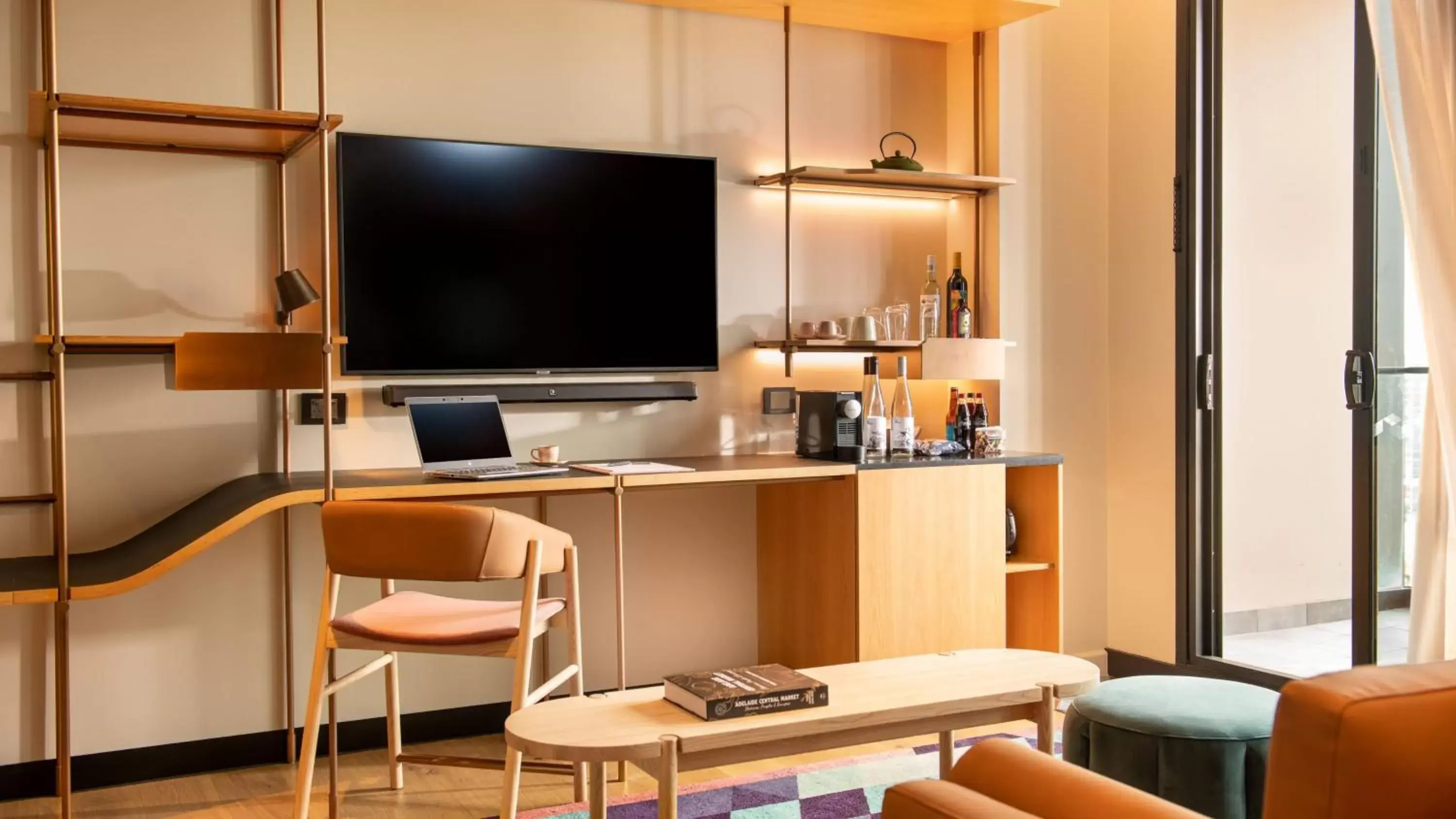 Photo of the whole room, TV/Entertainment Center in Hotel Indigo Adelaide Markets, an IHG Hotel