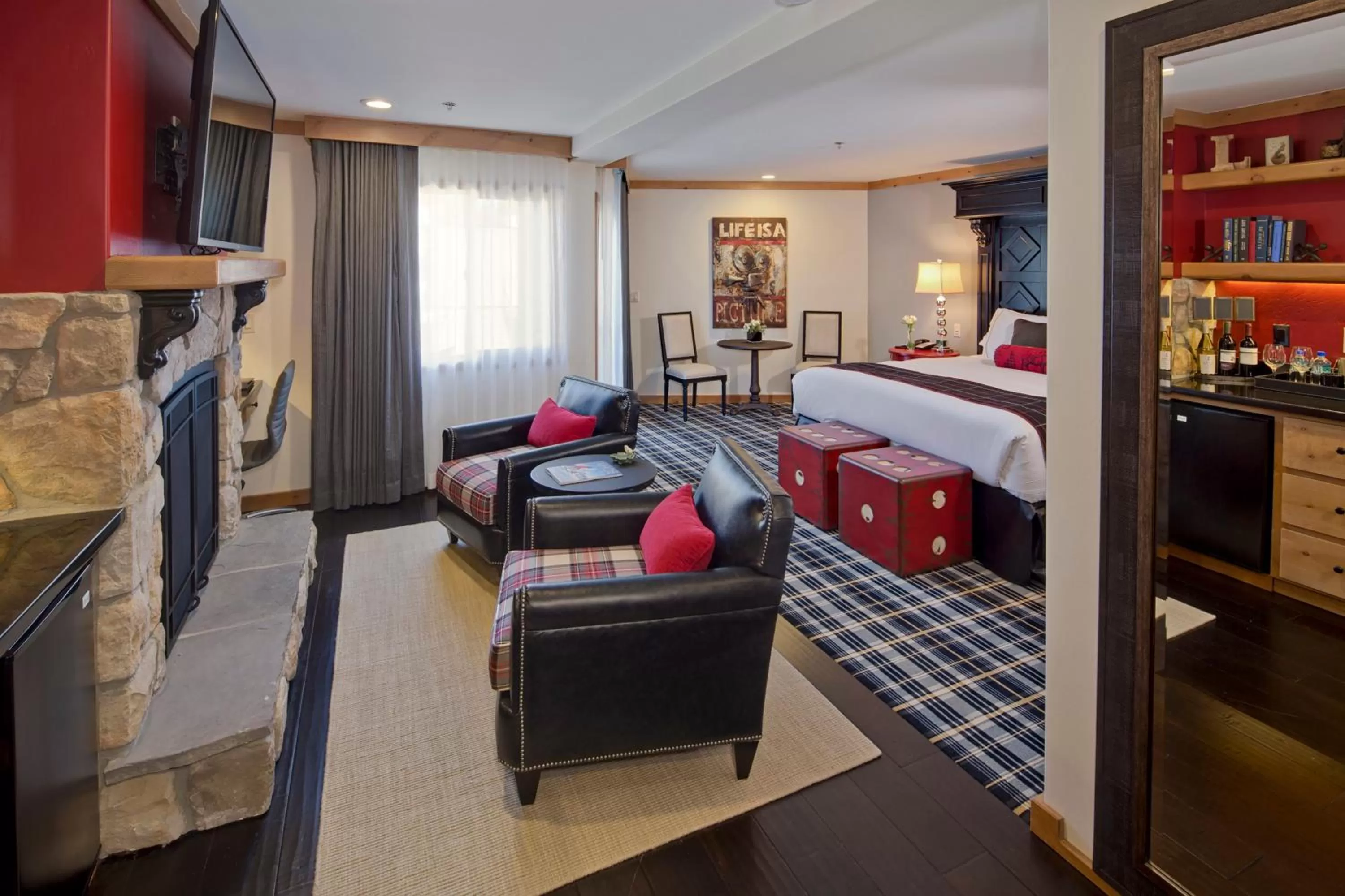 Seating area, Bed in The Landing Resort and Spa