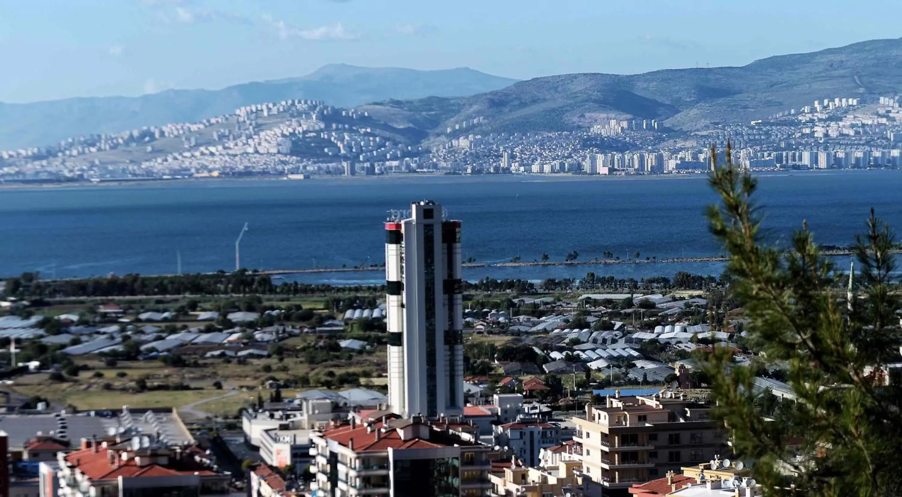 Property building in Ramada Encore by Wyndham Izmir Property building in Ramada Encore by Wyndham Izmir