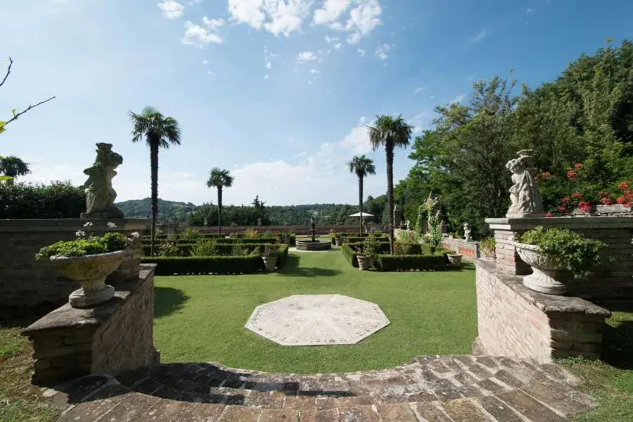 Garden in Villa Cattani Stuart