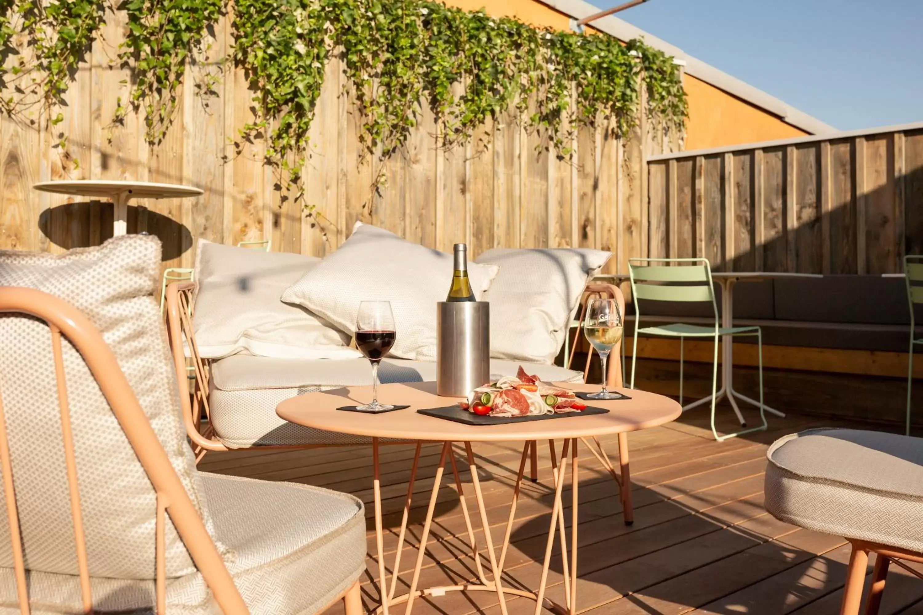 Restaurant/places to eat in ibis styles Albi Centre Le Theatro Restaurant/places to eat in ibis styles Albi Centre Le Theatro