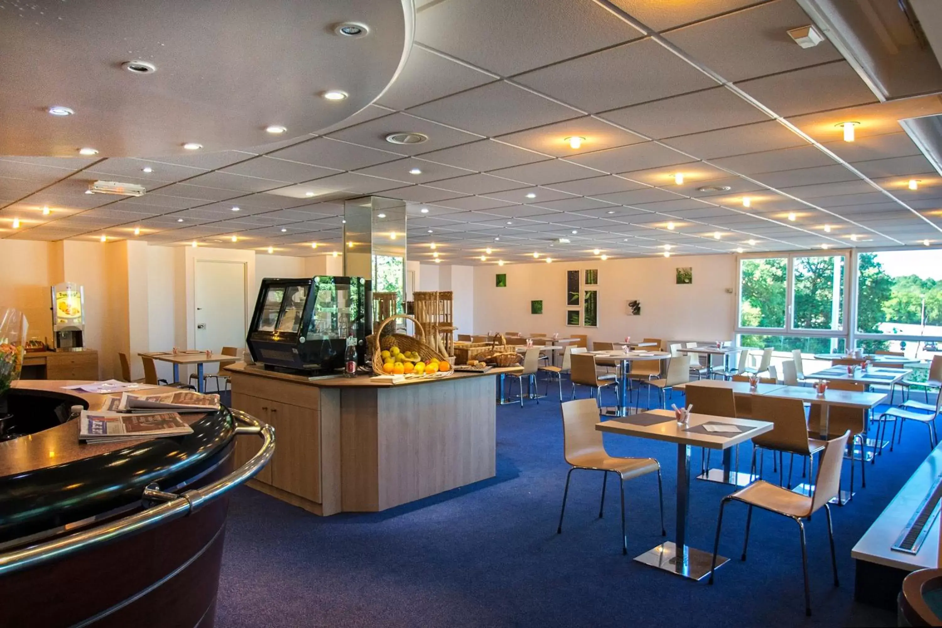 Buffet breakfast in Kyriad Nemours Buffet breakfast in Kyriad Nemours