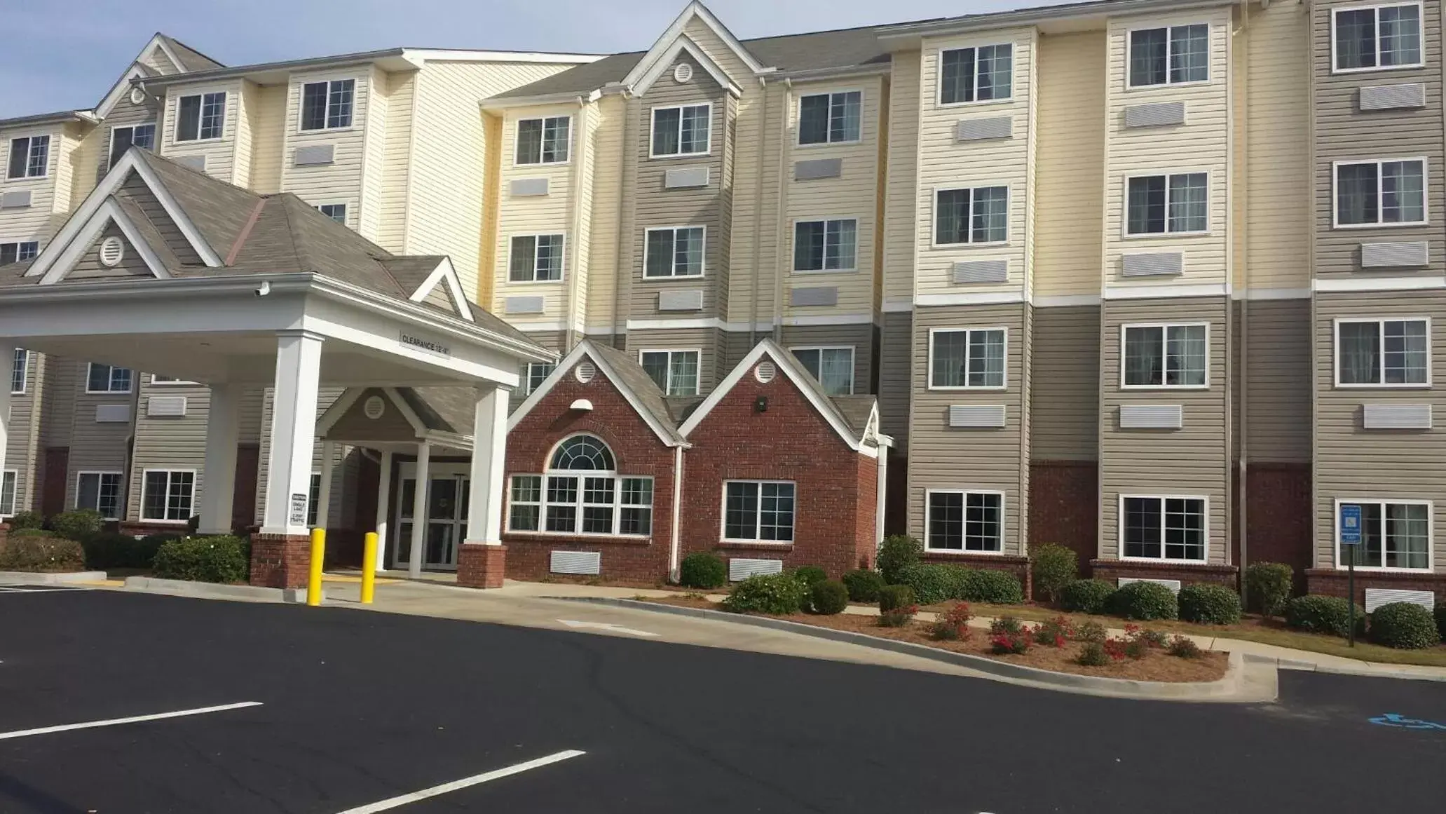 Facade/entrance, Property Building in Microtel Inn & Suites by Wyndham Columbus Near Fort Moore