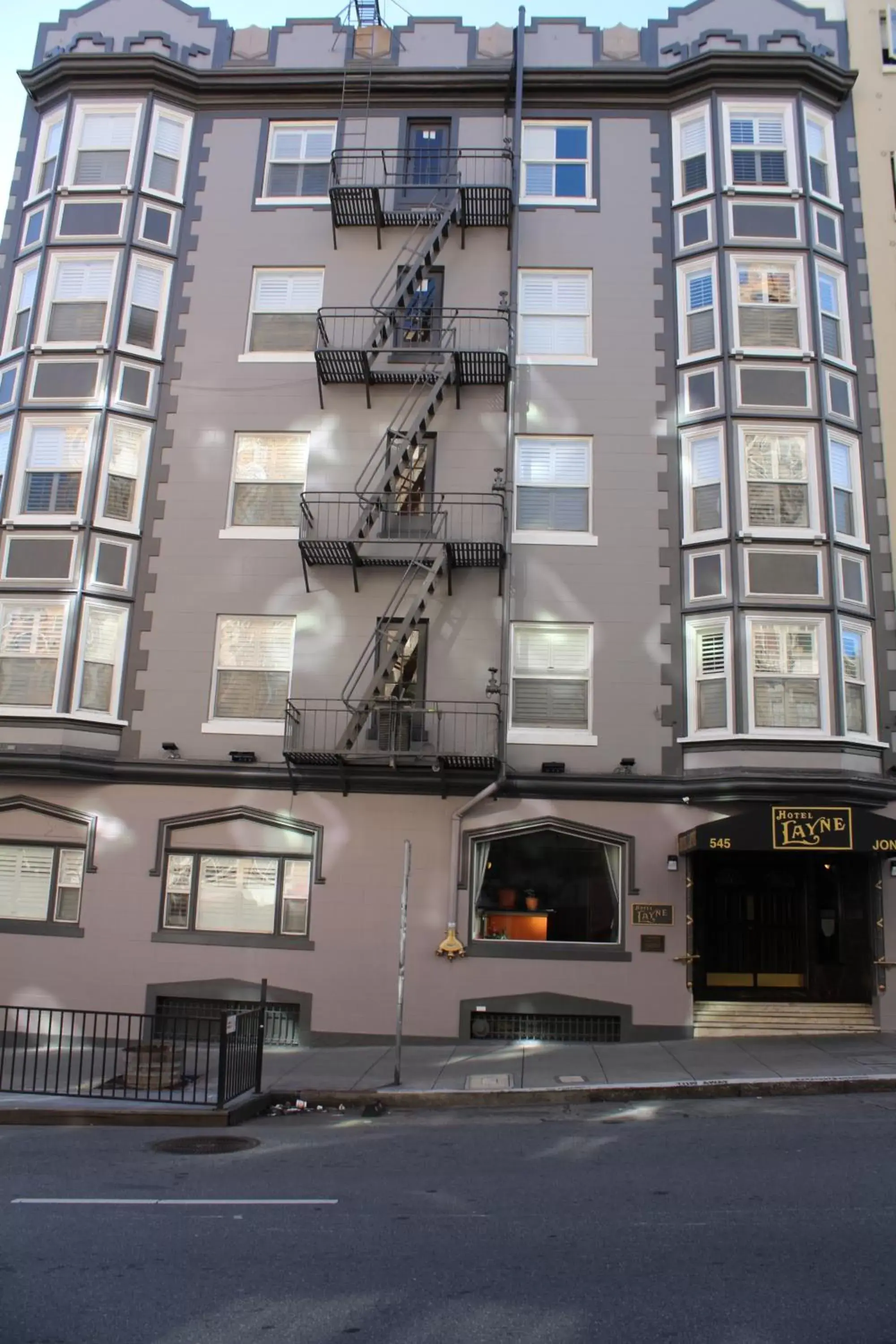 Facade/entrance, Property Building in Layne Hotel