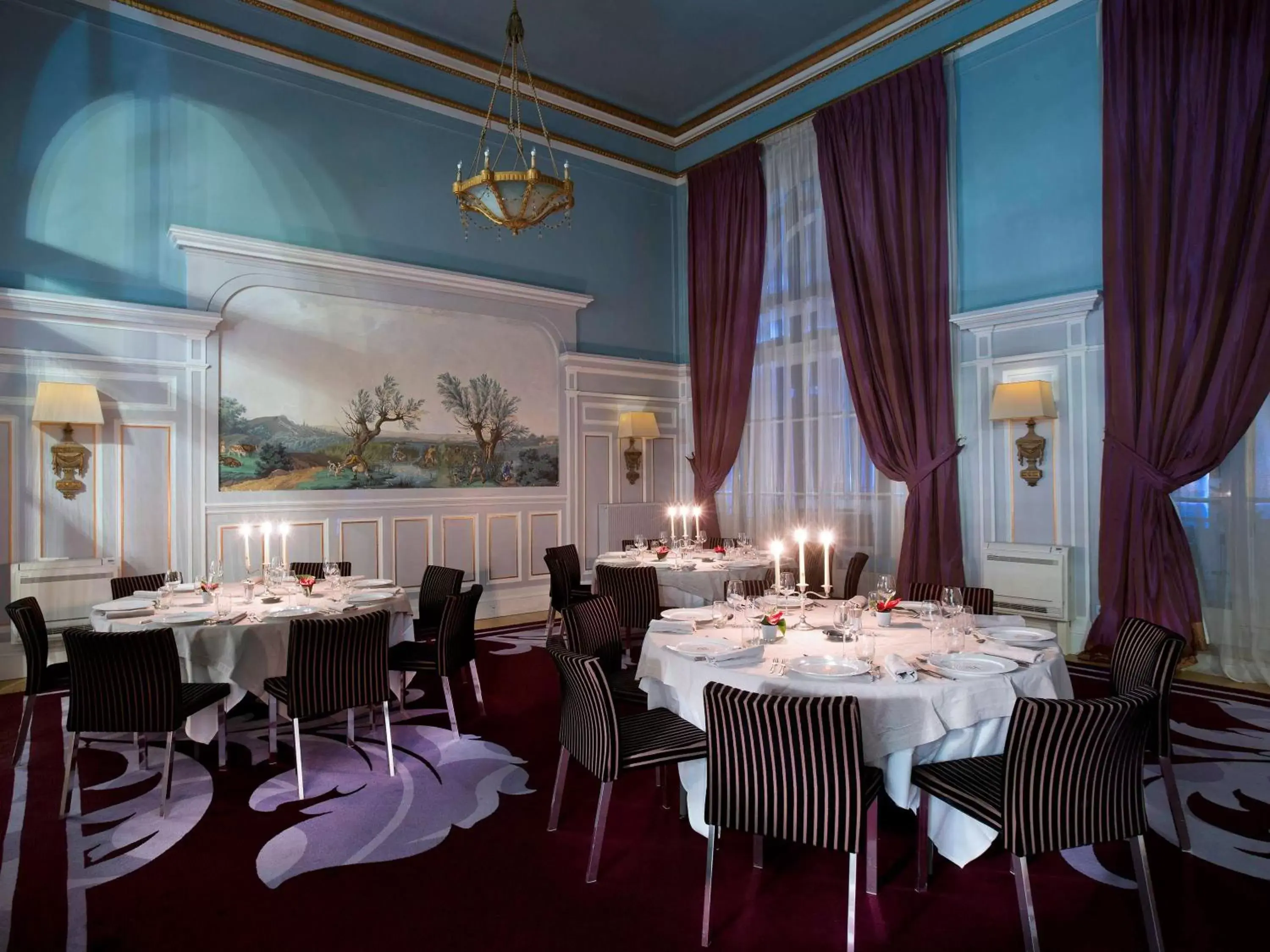 On site, Restaurant/Places to Eat in Le Grand Hotel de Cabourg - MGallery Hotel Collection