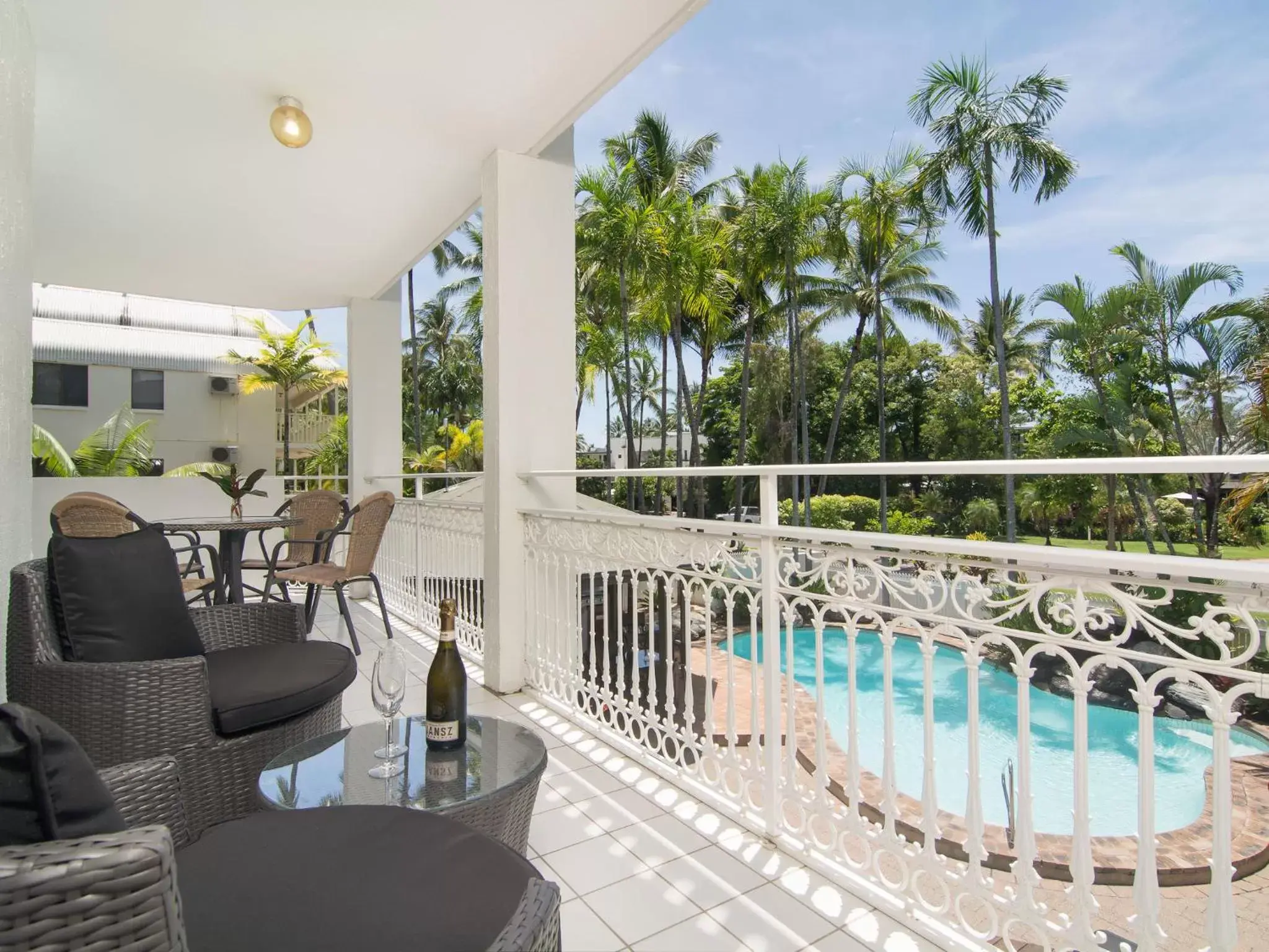 Balcony/Terrace, Swimming Pool in Garrick House