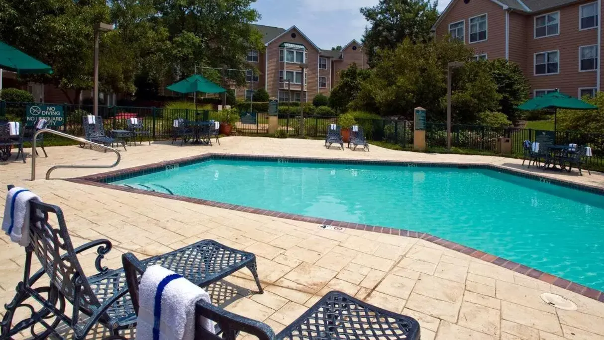 Swimming Pool in Poplar Inn and Suites
