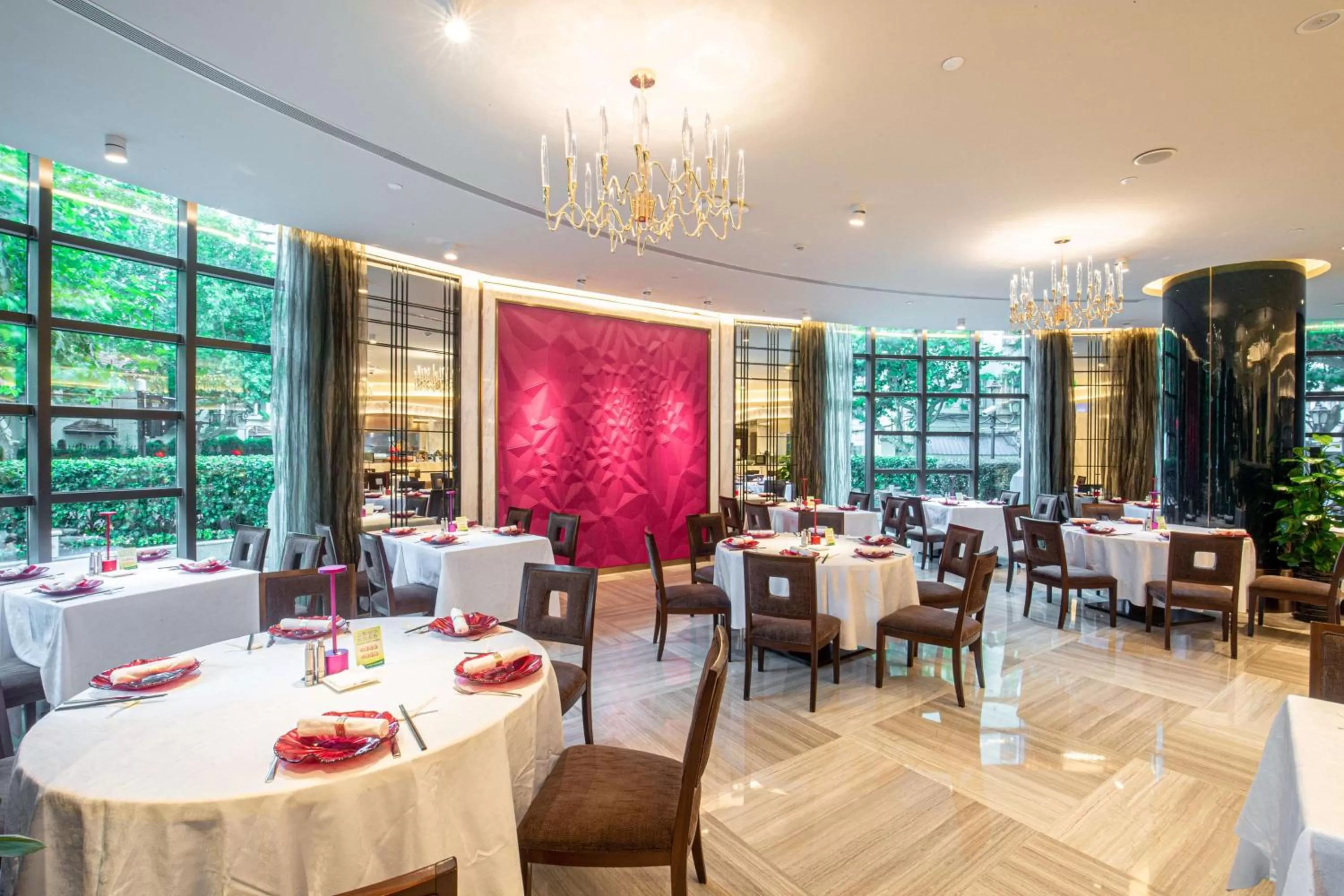 Restaurant/places to eat in Radisson Collection Hotel, Xing Guo Shanghai