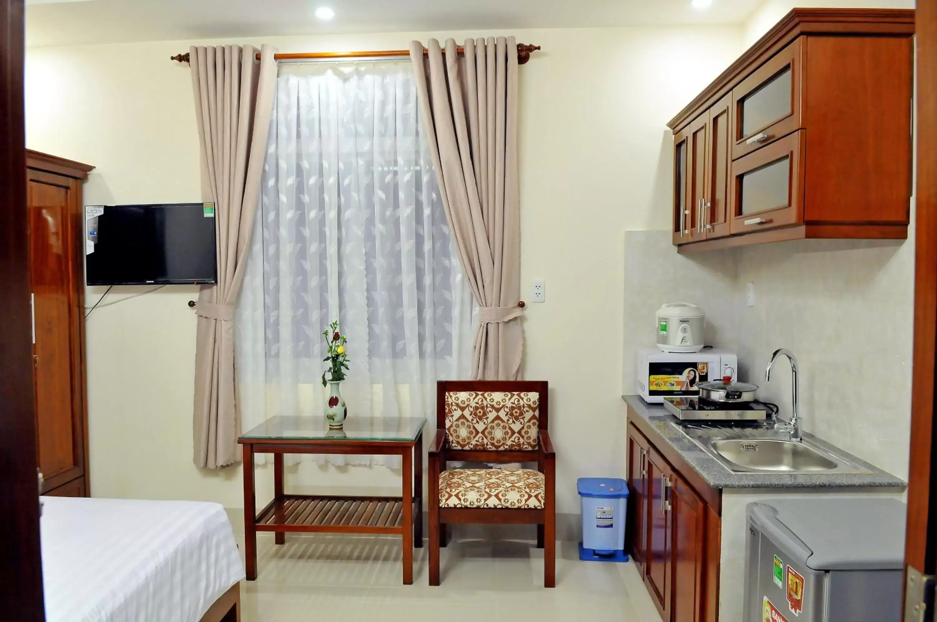 Kitchen or kitchenette, Kitchen/Kitchenette in Lotus Apartment Hotel