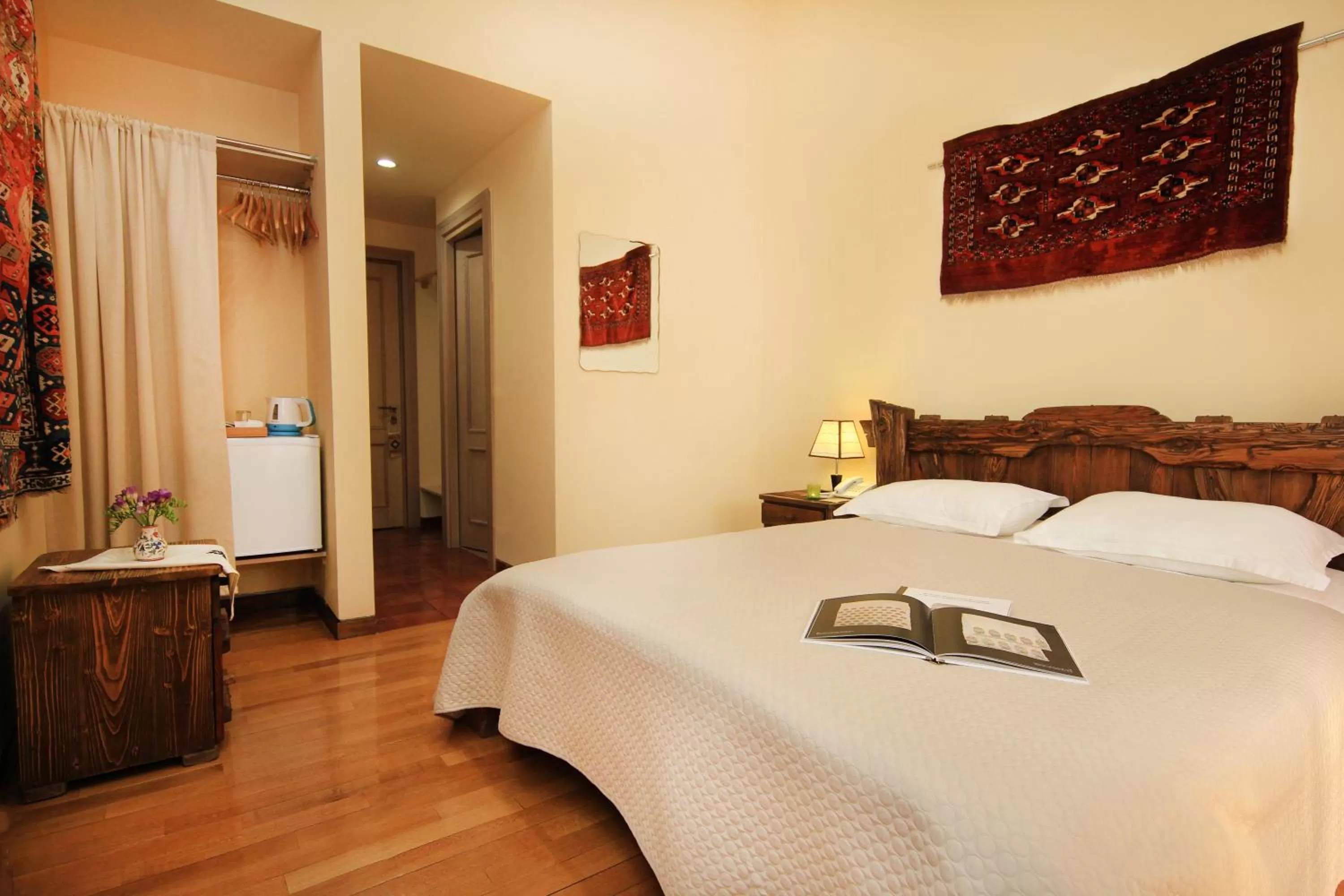 Bed in Silk Road Hotel