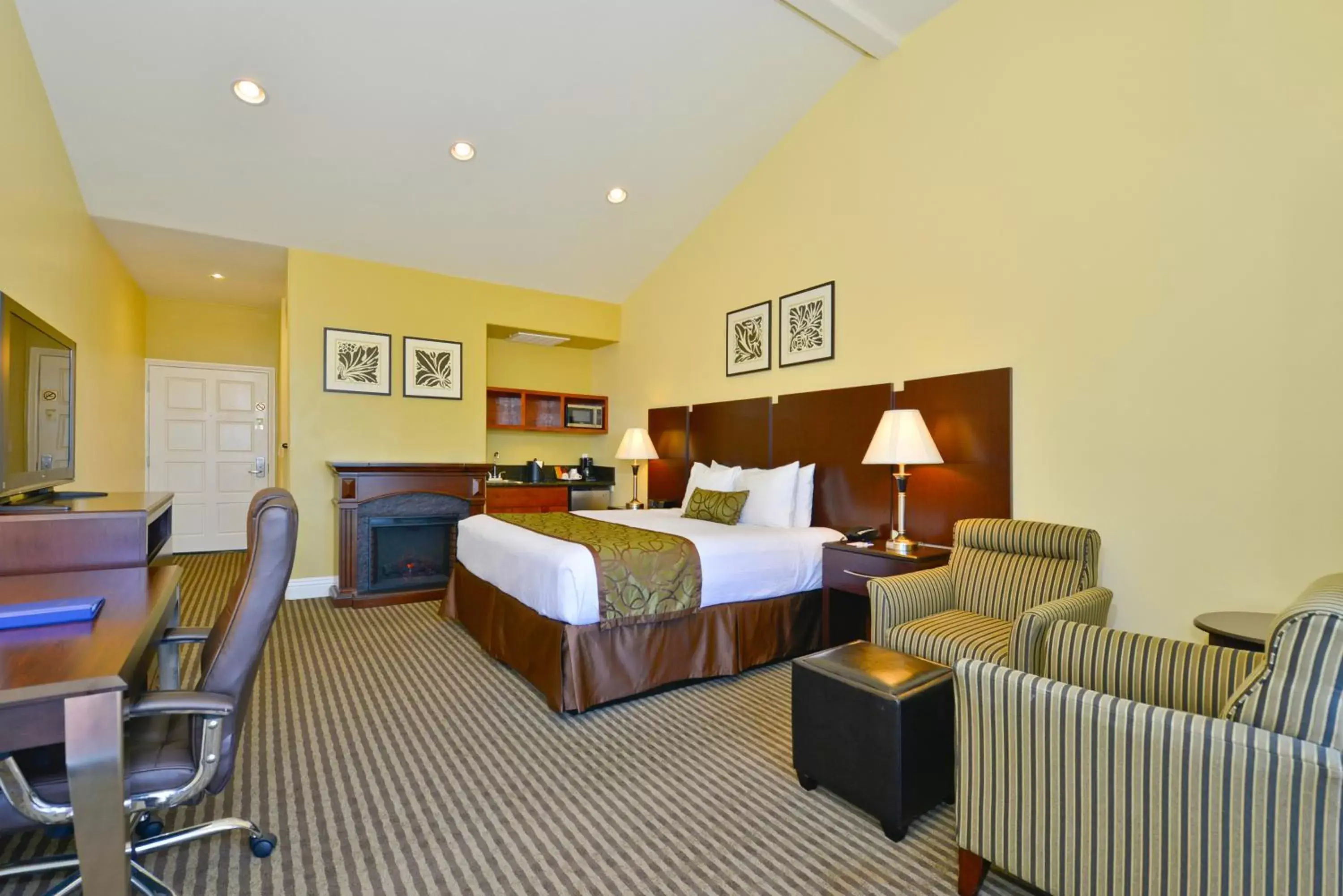 Photo of the whole room in Best Western Plus Dana Point Inn-by-the-Sea
