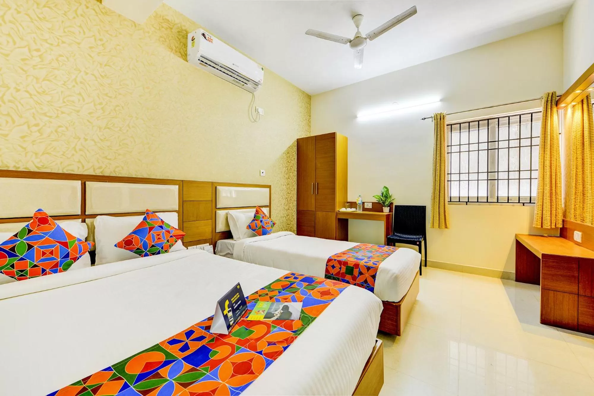 View (from property/room), Bed in FabHotel Sky Bay Residency - Near Kodambakkam Railway Station
