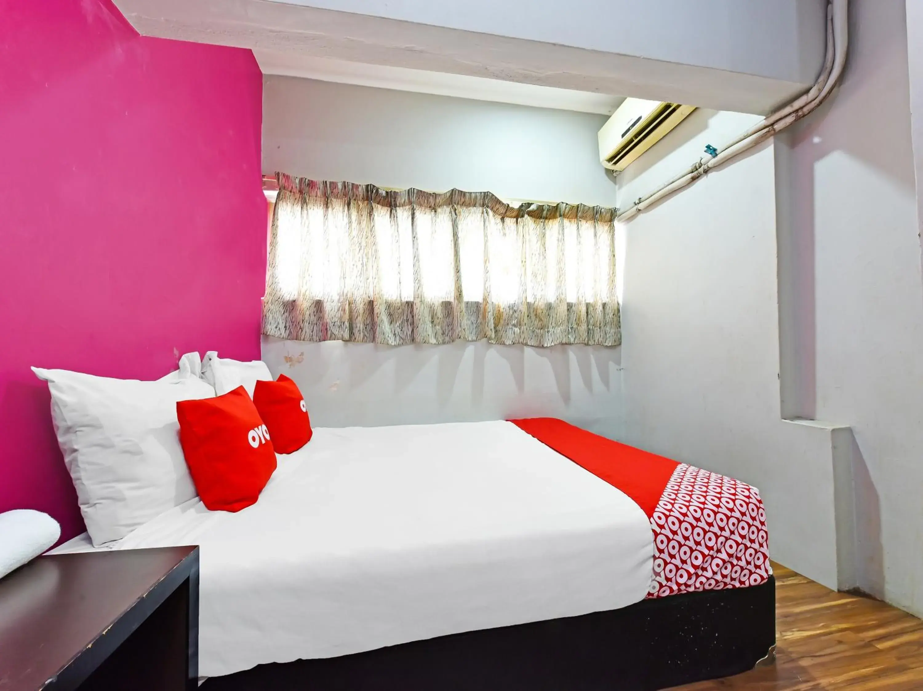 Bedroom, Bed in OYO 90138 Hotel Elwarda Klcity