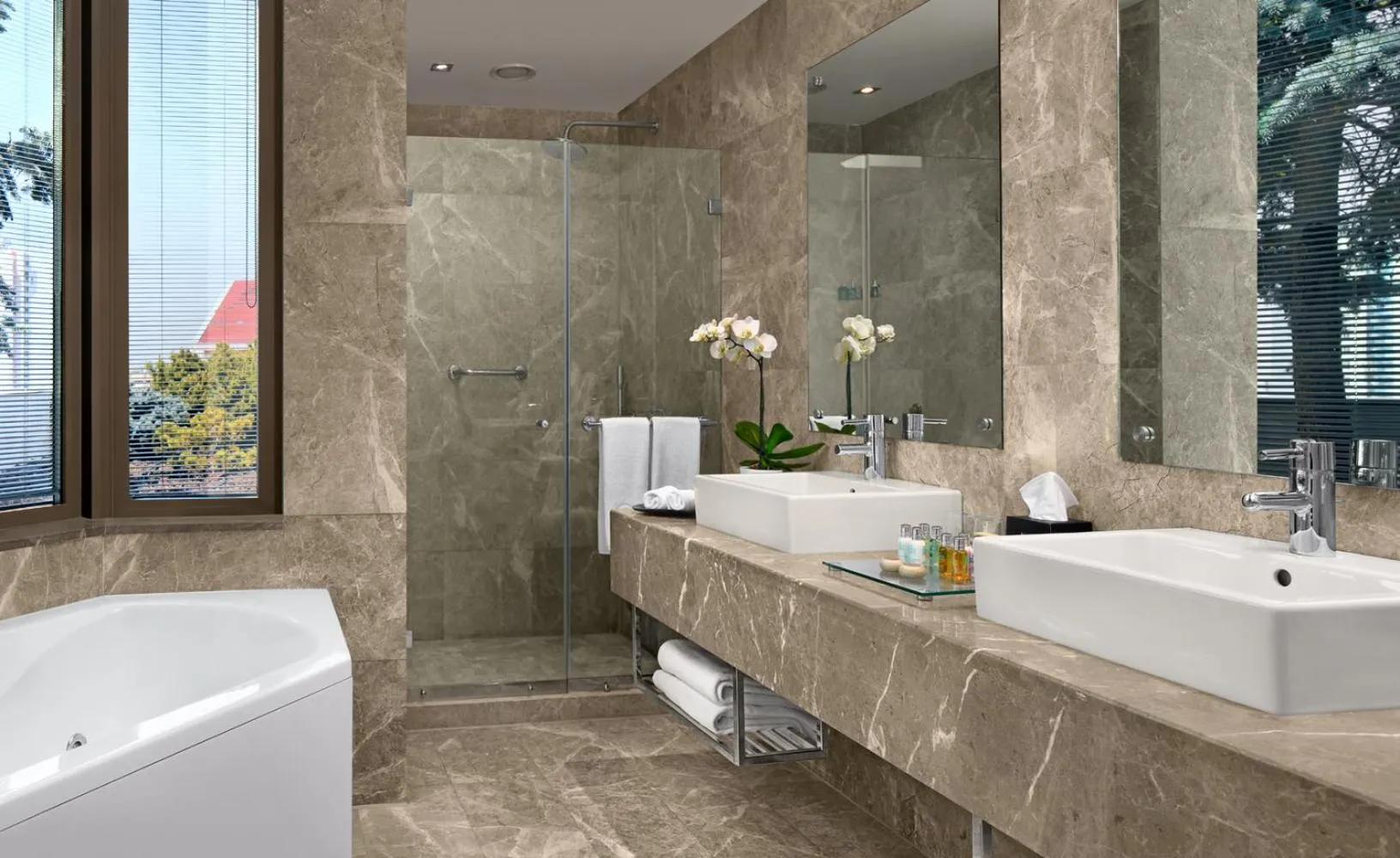 Bathroom in Occidental Ankara