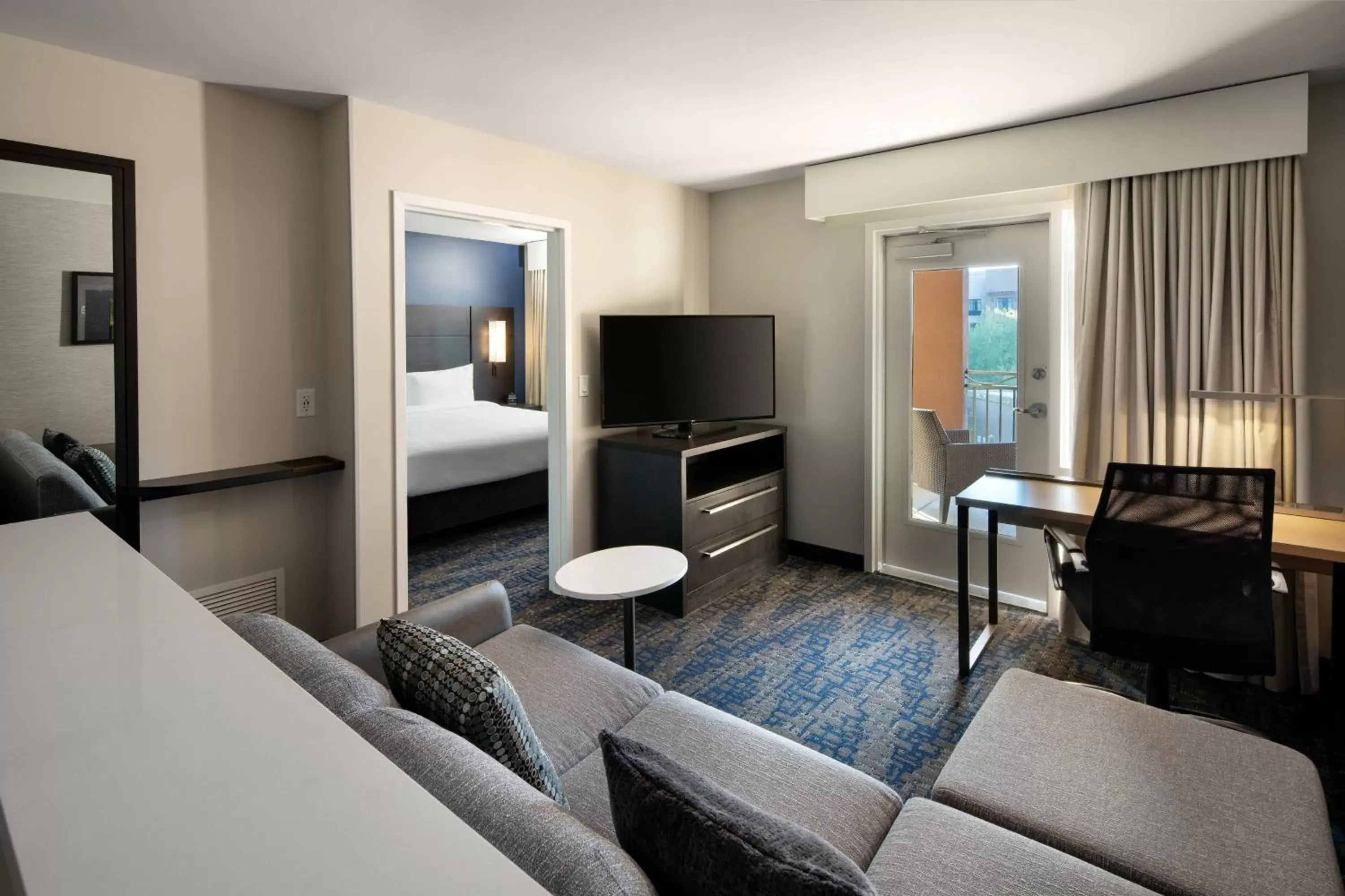 Bedroom, Seating Area in Residence Inn by Marriott Scottsdale Salt River