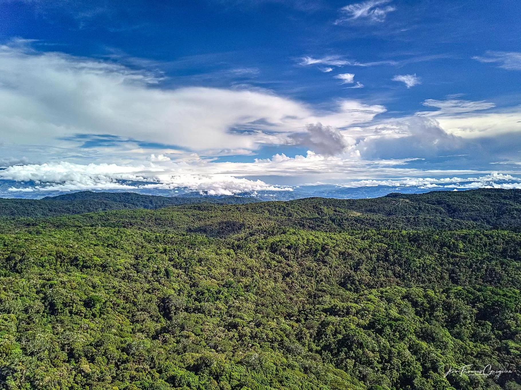 Iyok Ami (Madre Tierra)