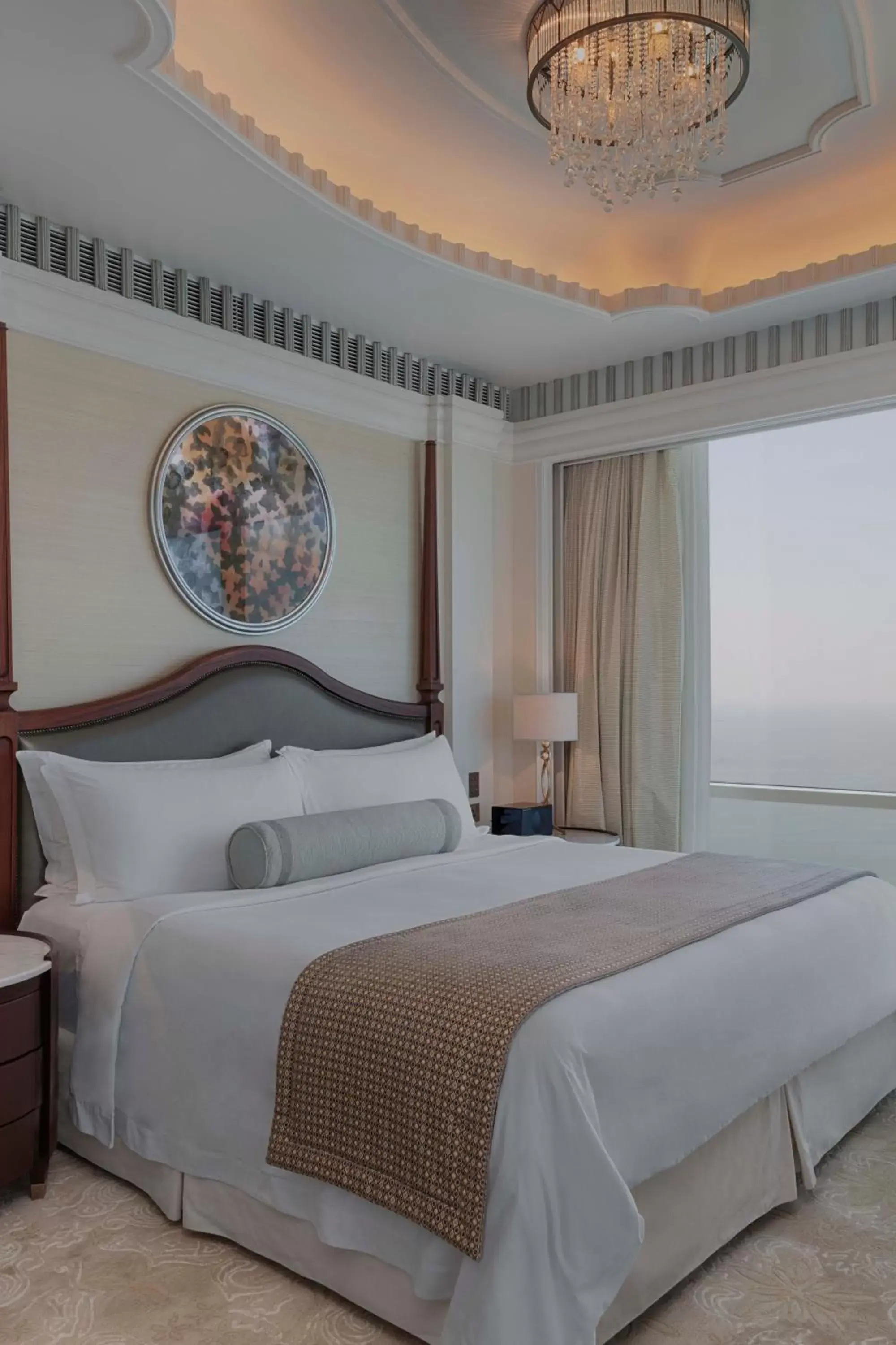 Bedroom, Bed in The St. Regis Abu Dhabi