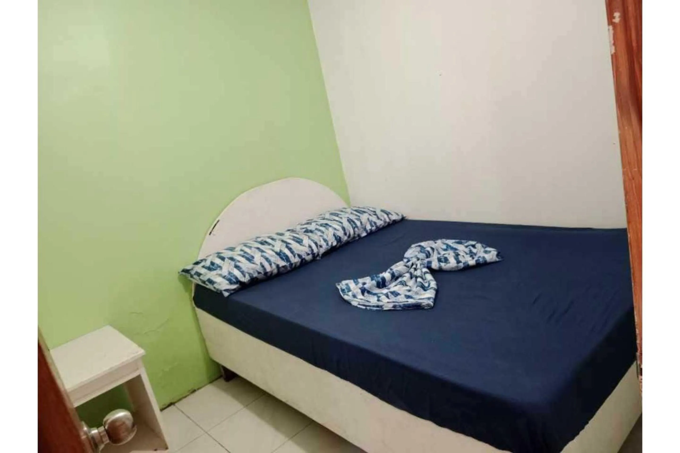 Double Room in OYO 1048 Jomckayl Apartelle