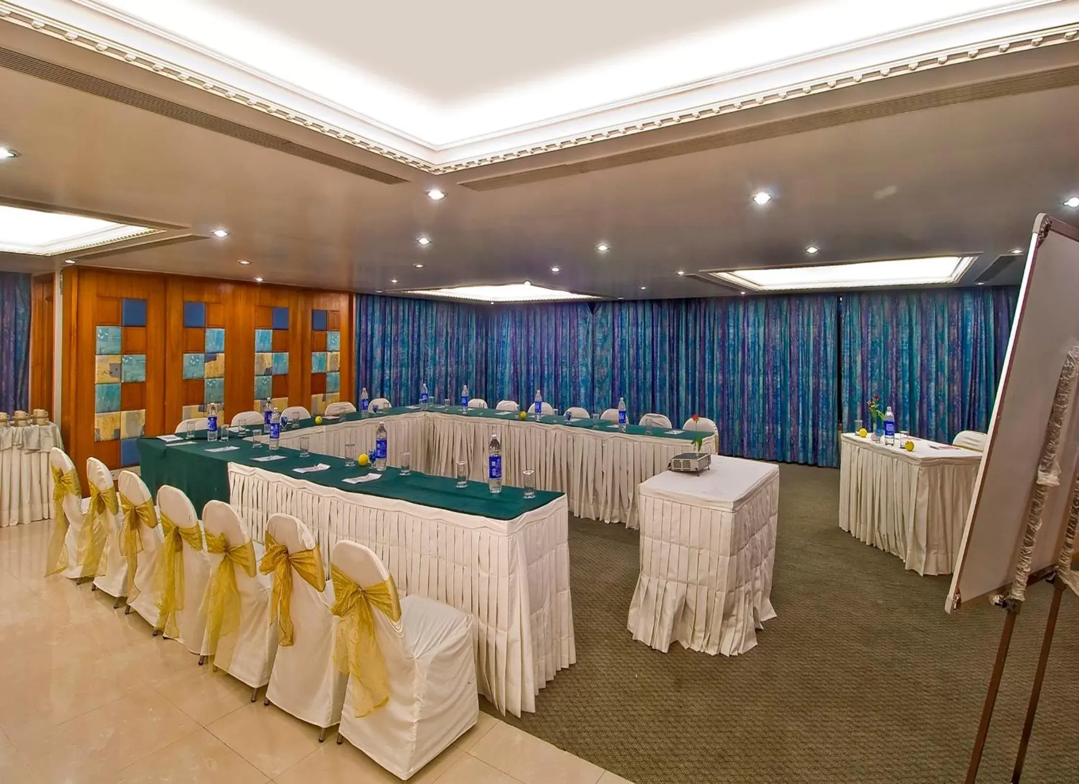 Meeting/conference room, Banquet Facilities in Sarovar Portico Rivera Ahmedabad