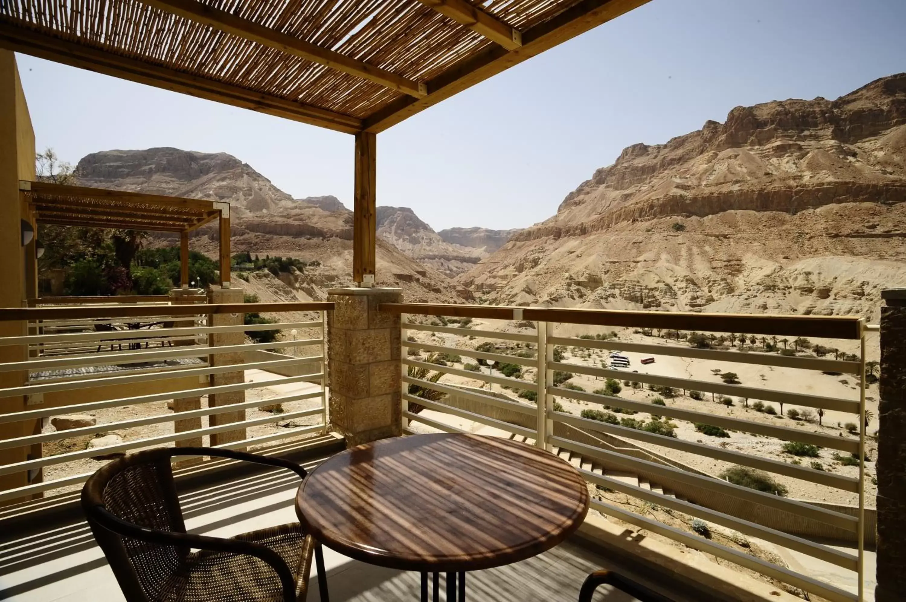 Balcony/Terrace, Mountain View in Ein Gedi Kibbutz Hotel