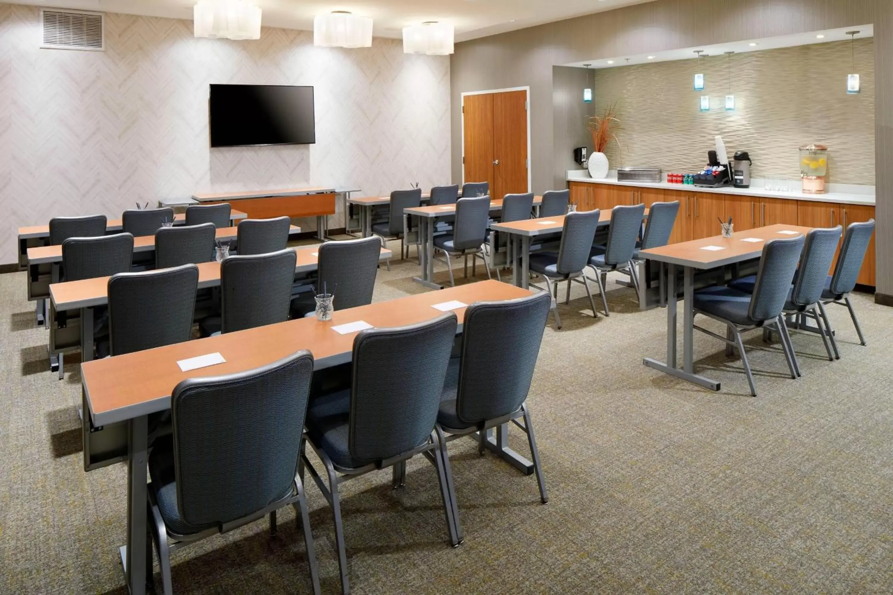 Meeting/conference room in SpringHill Suites Houston NASA/Webster