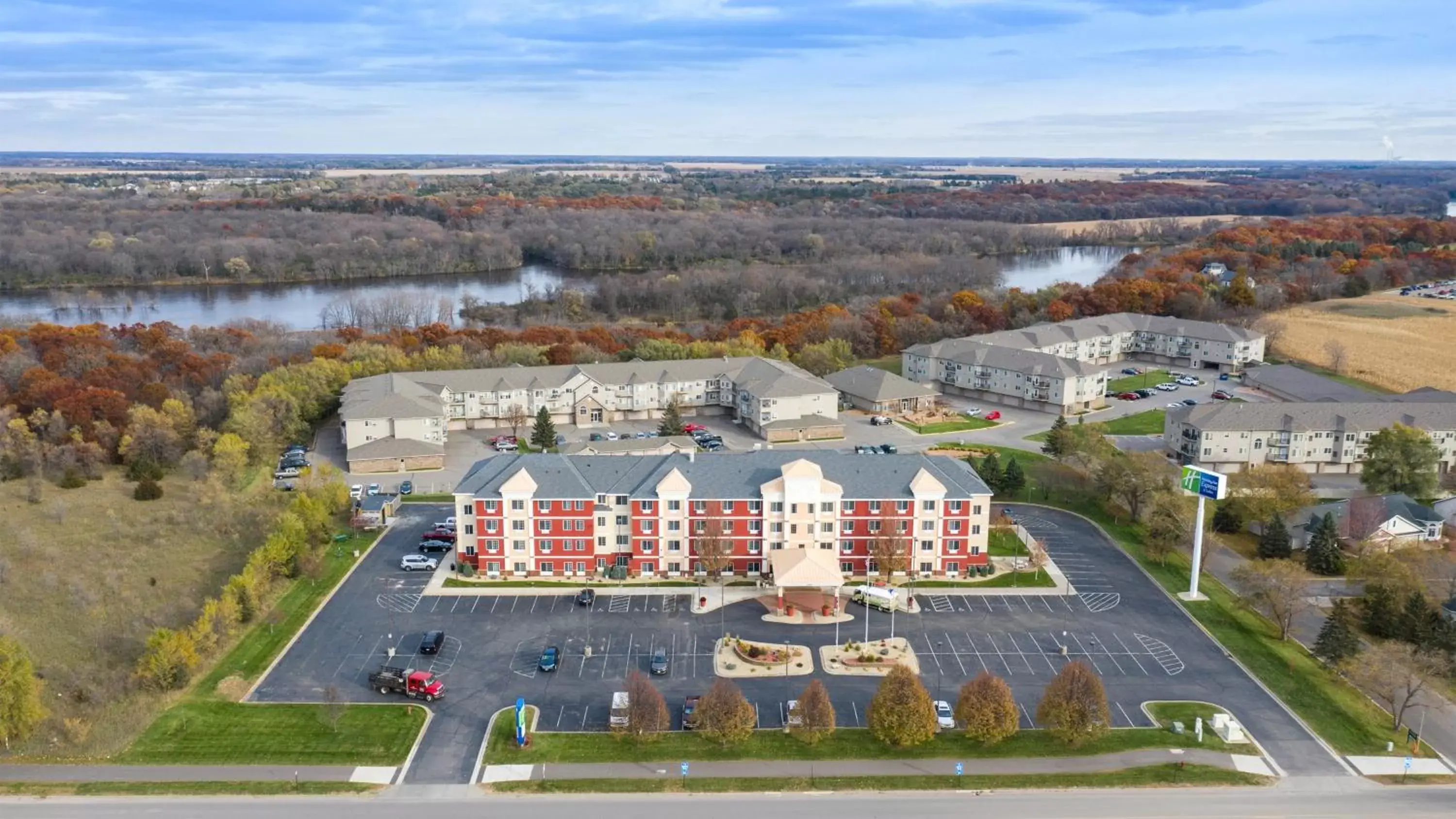 Property building, Bird's-eye View in Holiday Inn Express and Suites St. Cloud, an IHG Hotel